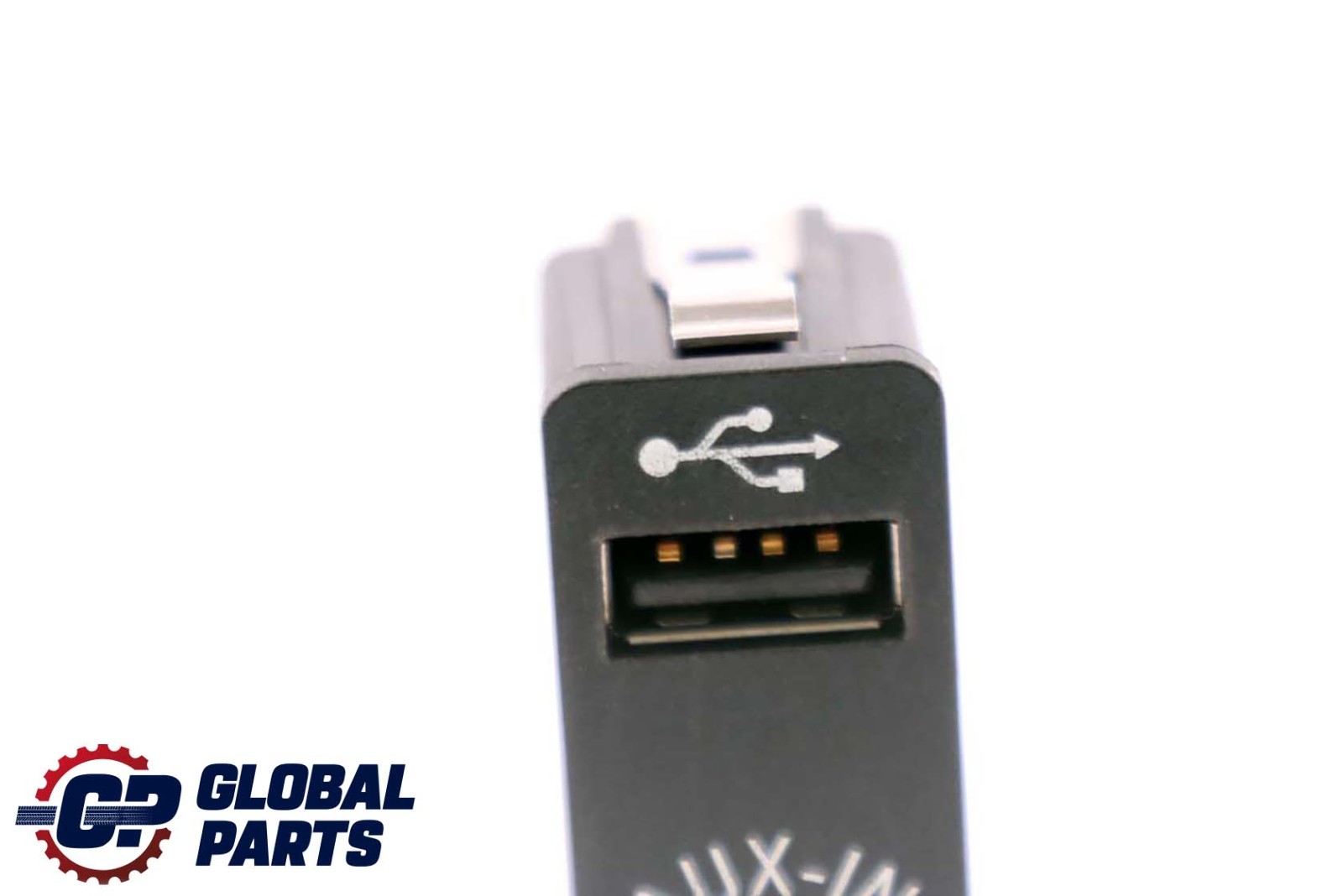 BMW 1 3 5 Series E60 E61 E81 E87 E90 E91 USB AUX In Socket Port Plug 9237654