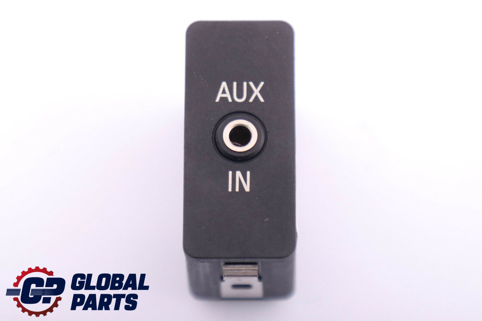 BMW E60 E65 X5 E70 E81 X3 E83 E87 E90 E91 E92 F10 F11 Audio Aux In Socket Plug