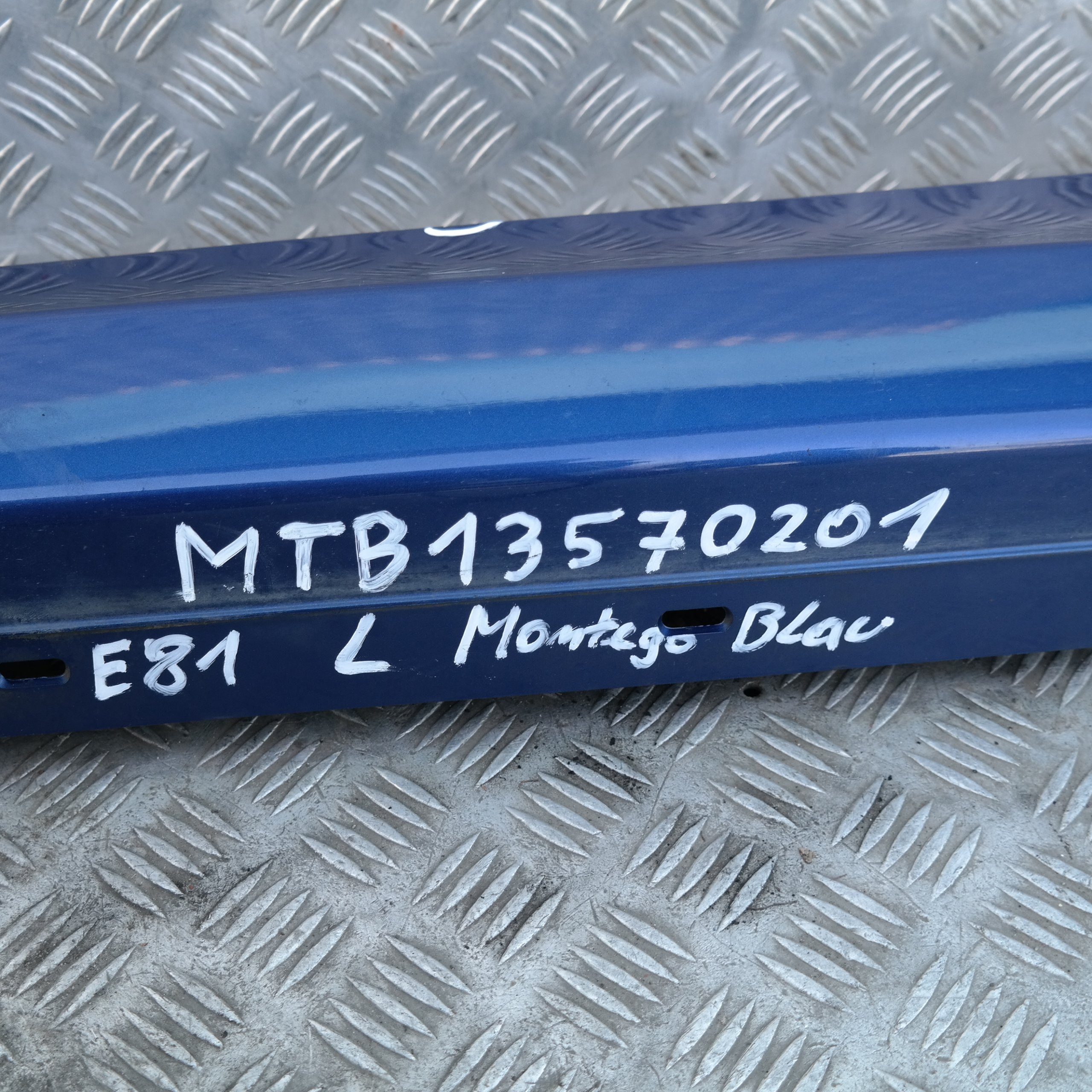 BMW 1 SERIES 1 E81 E82 E88 Sill Strip Side Skirt Left N/S Montegoblau Blau Blue