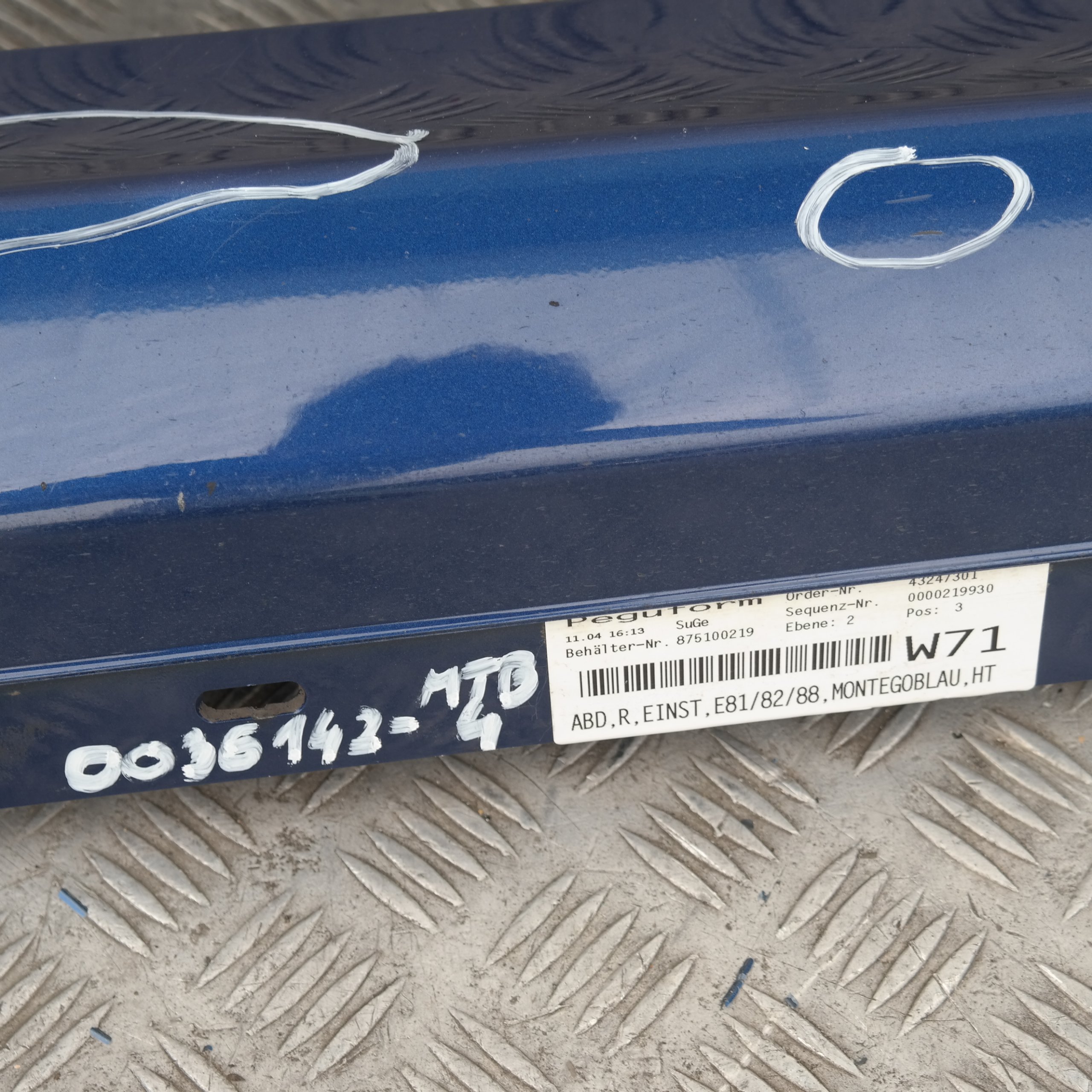 BMW 1 SERIES 4 E81 E82 E88 Sill Strip Side Skirt Right O/S Montegoblau Blau Blue