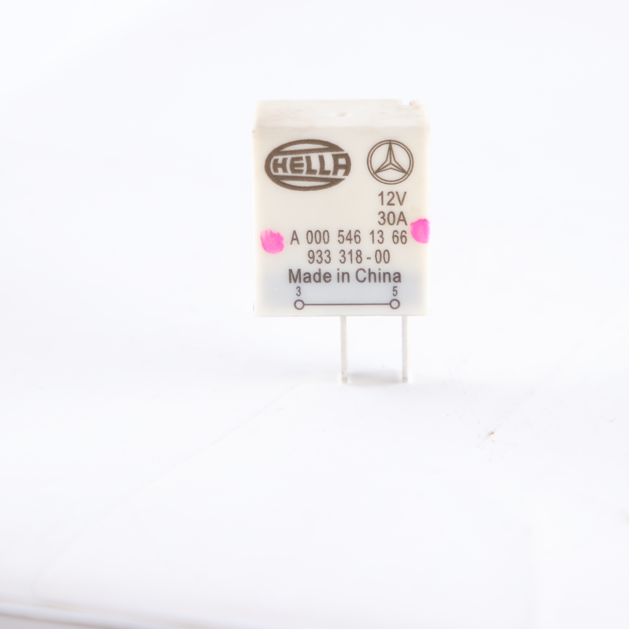 Mercedes W203 W209 Relay Unit Module 2 Pins White Hella A0005461366