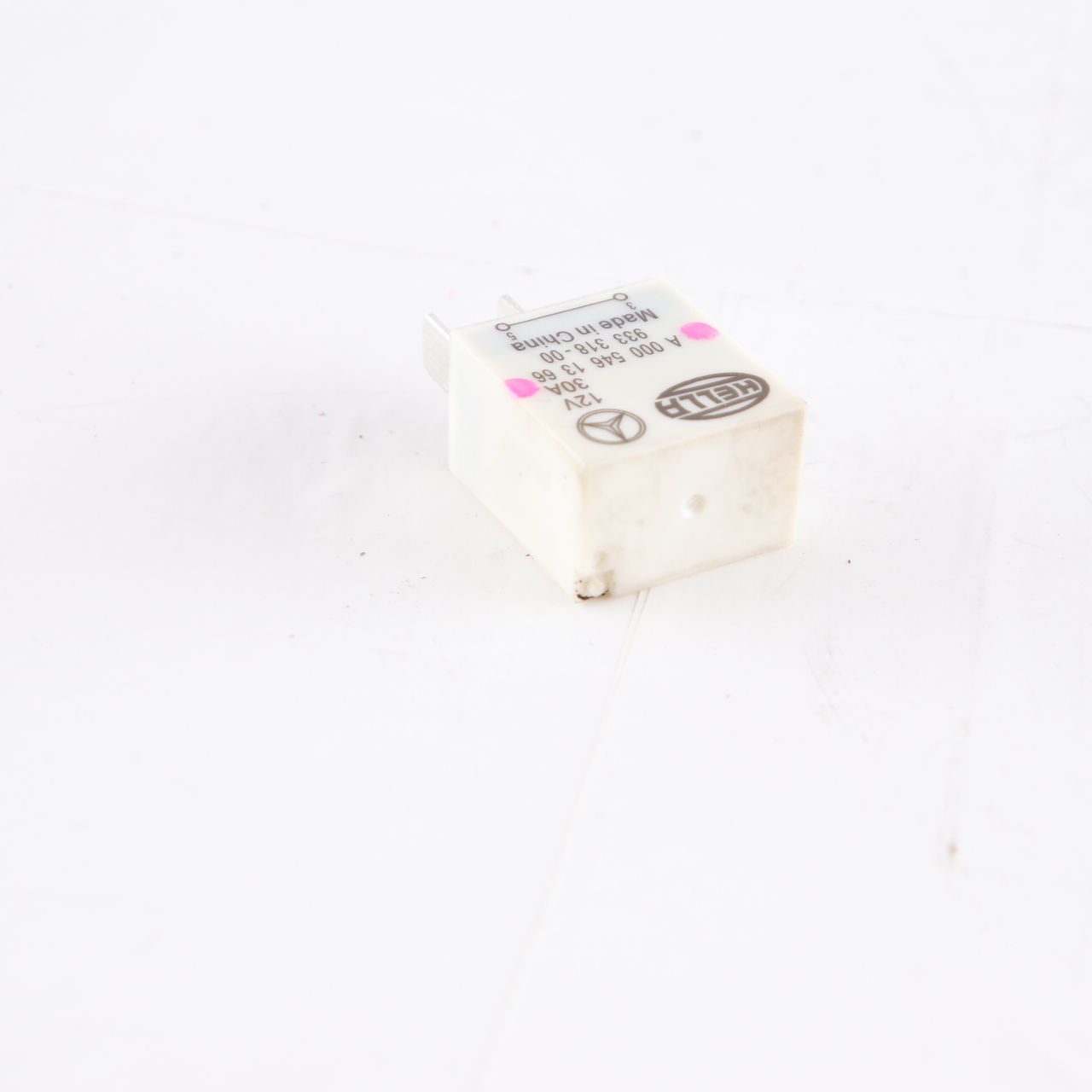 Mercedes W203 W209 Relay Unit Module 2 Pins White Hella A0005461366