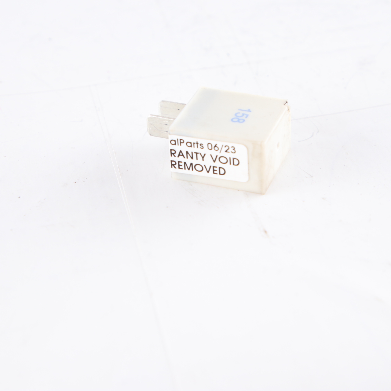 Mercedes W203 W209 Relay Unit Module 2 Pins White Hella A0005461366