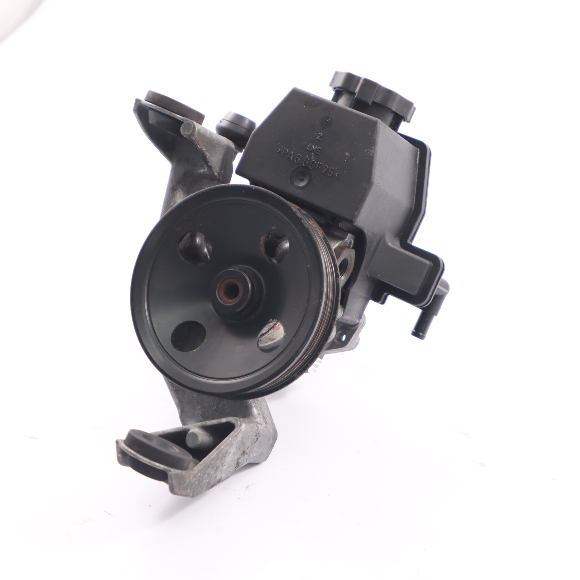 Mercedes W203 W208 M111 Petrol Power Steering Hydraulic Pump A0024668401