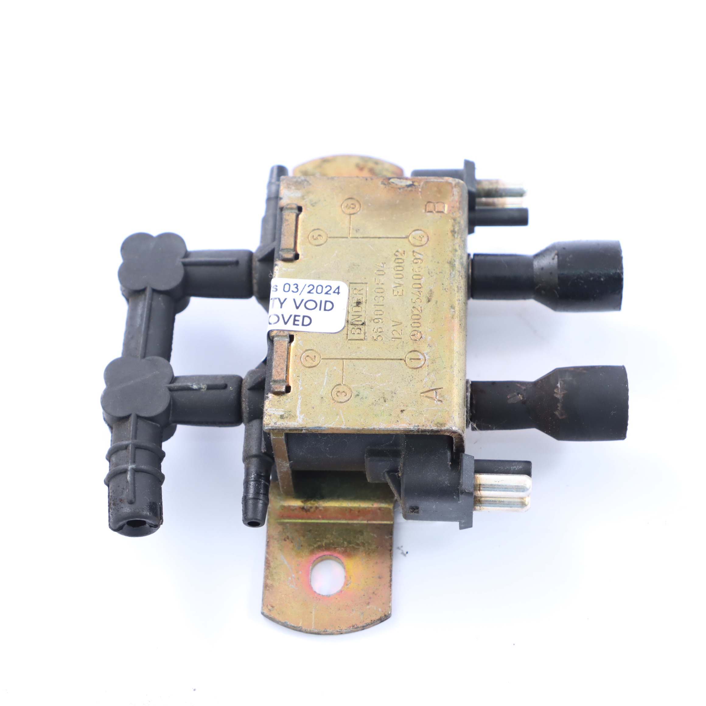 Mercedes W202 W210 Vacuum Solenoid Valve A0025400697