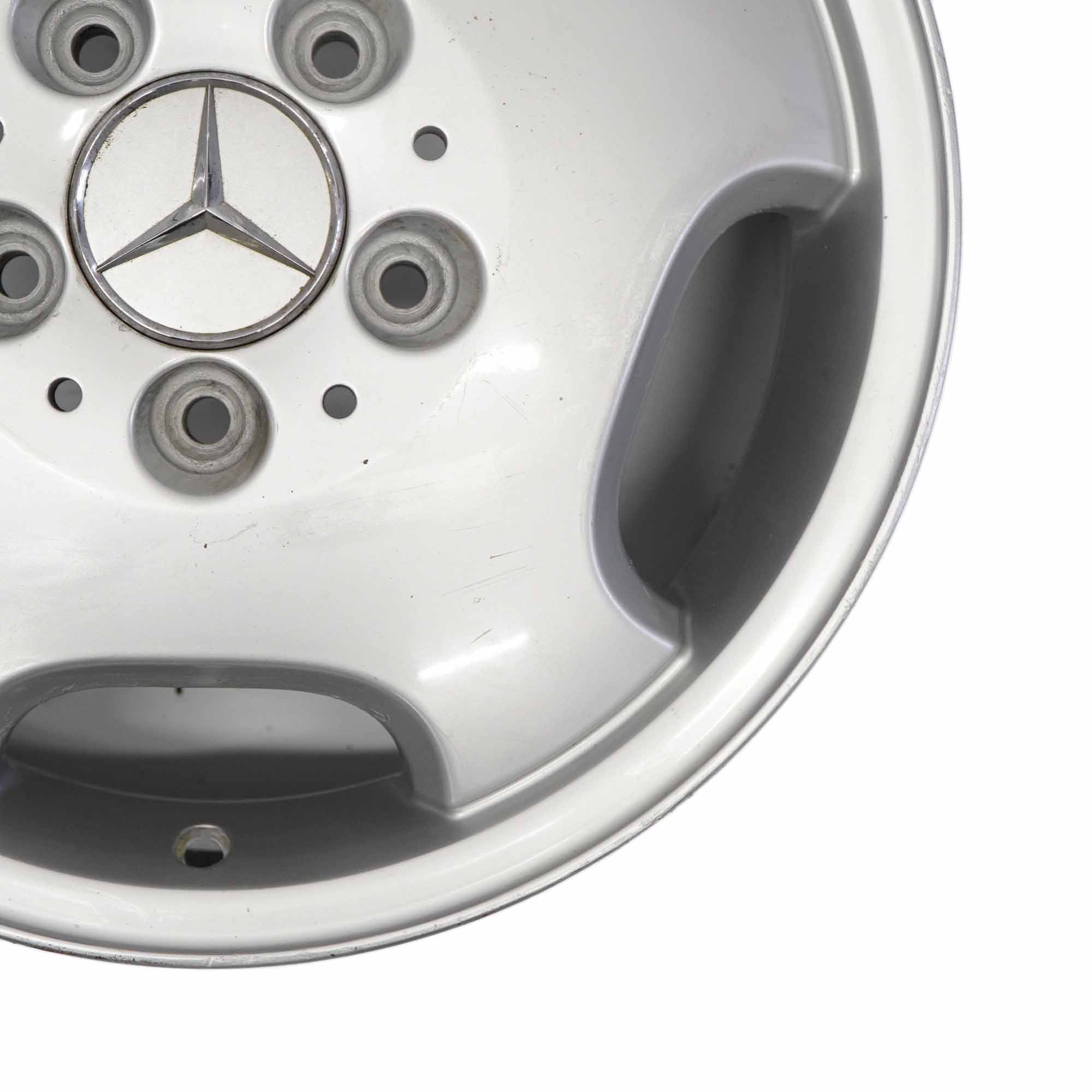 Mercedes W168 Silberne Leichtmetallfelge 15" 5.5J ET:54 A1684011702