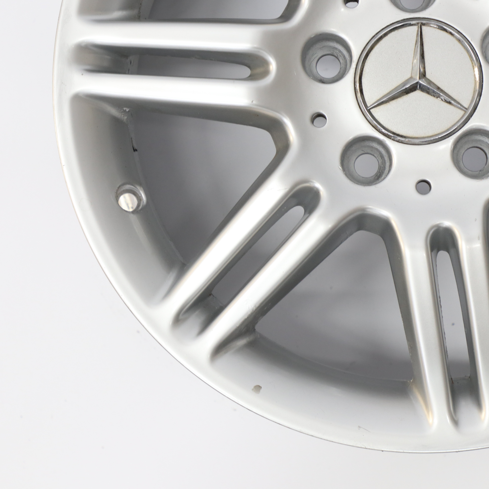 Mercedes W169 Silberne Leicht metall felge 16" 6J ET:46 A1694010802