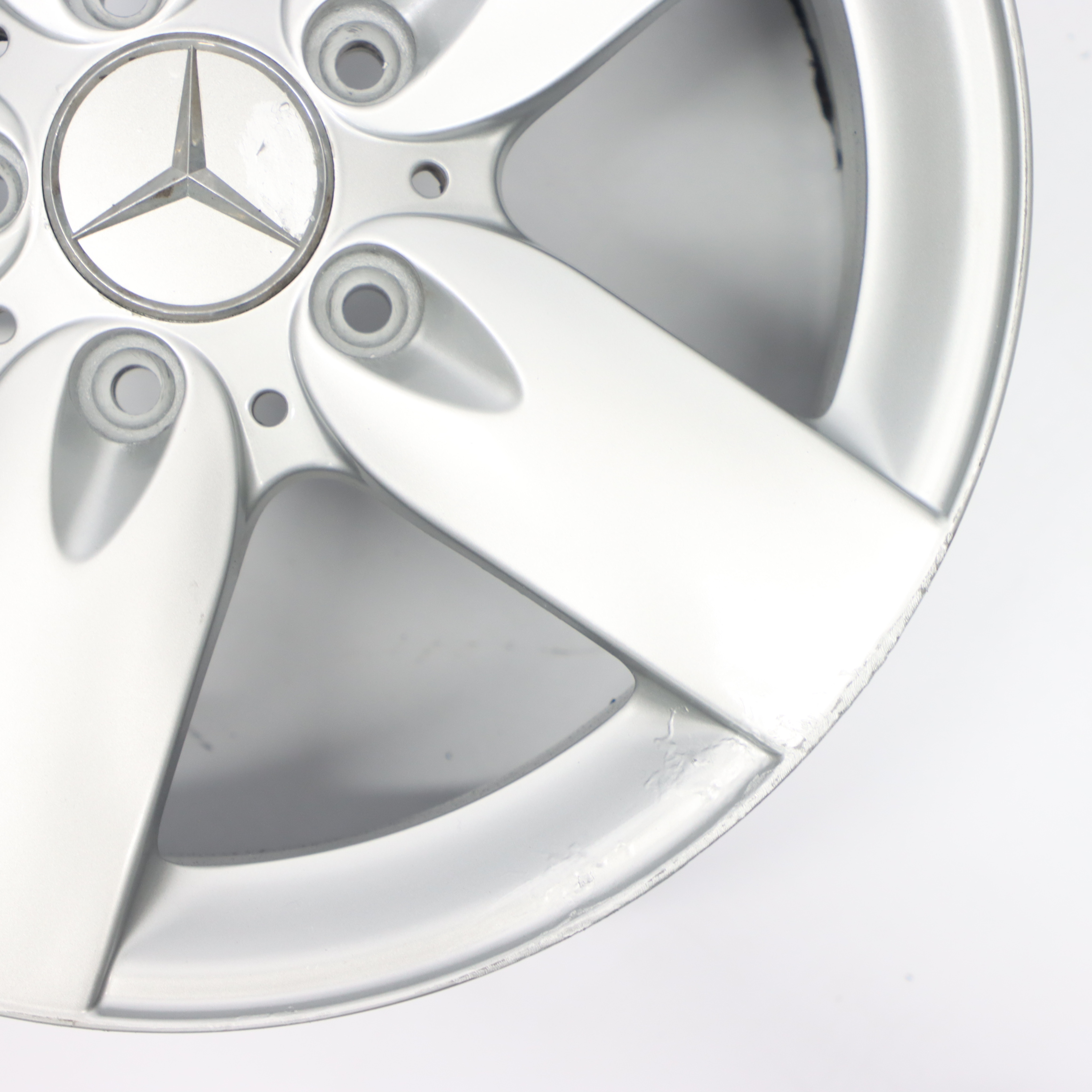 Mercedes SLK R171 Silberne Leicht metall felge 16" 7J ET:34 A1714010102