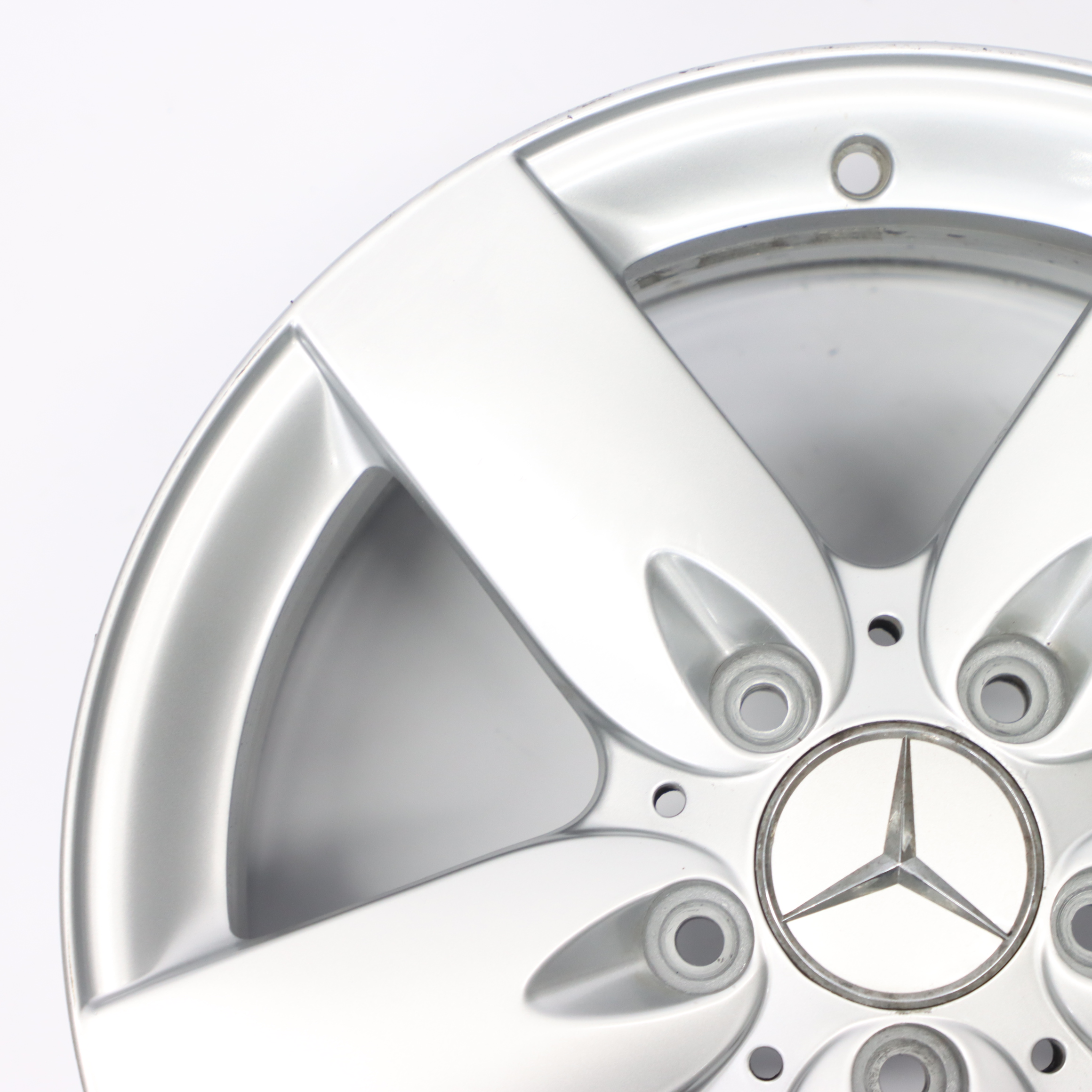 Mercedes SLK R171 Silberne Leicht metall felge 16" 7J ET:34 A1714010102