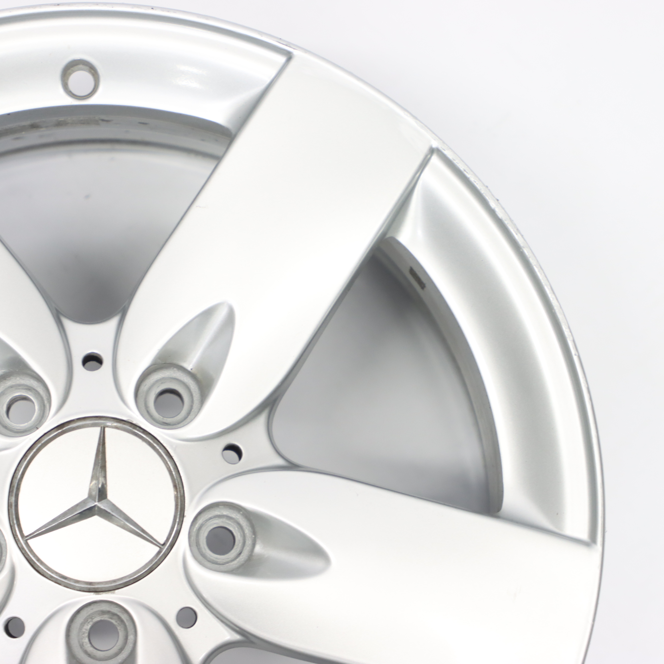 Mercedes SLK R171 Silberne Leicht metall felge 16" 7J ET:34 A1714010102