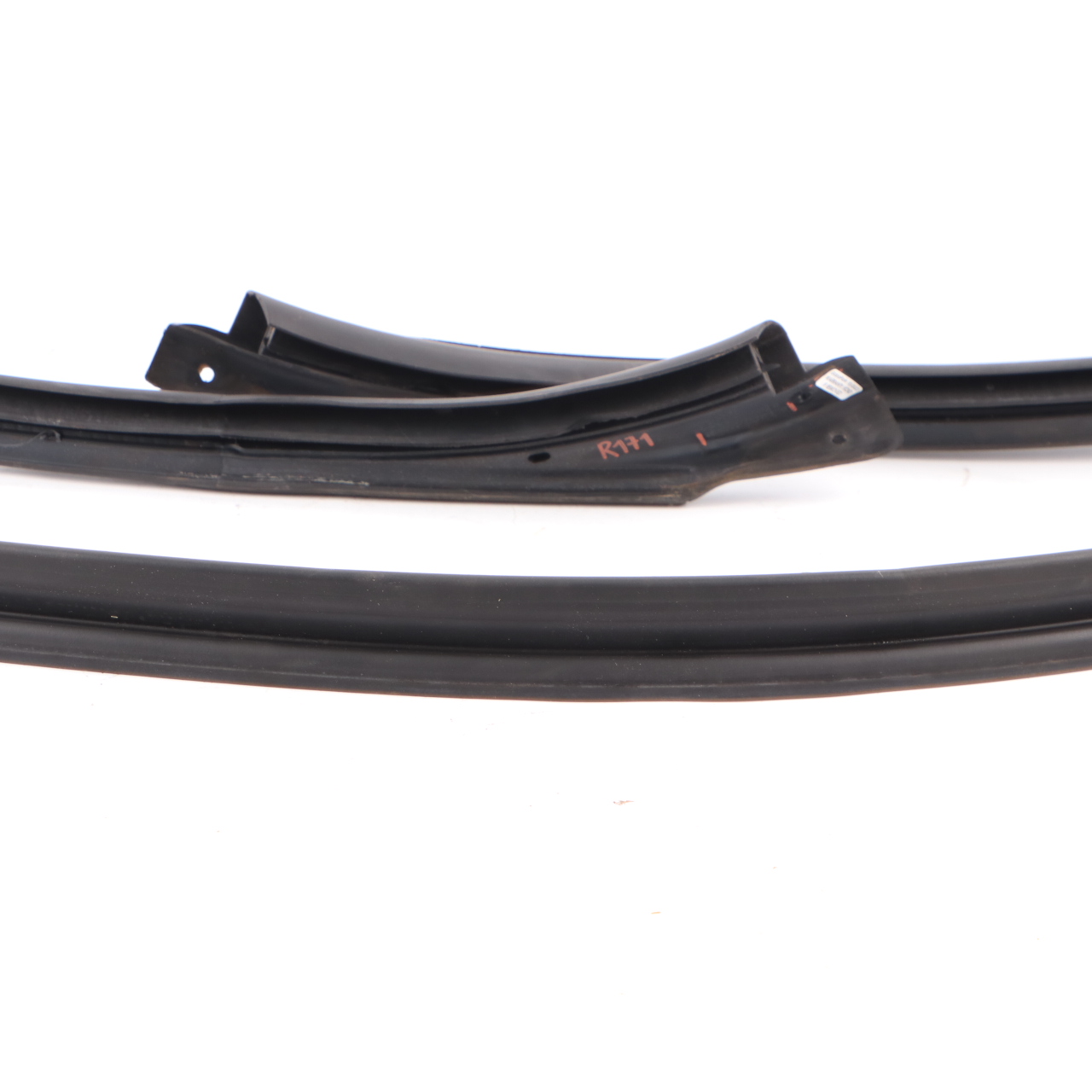 Mercedes SLK R171 Front Windscreen Seal Gasket Sealing Rubber A1717200178