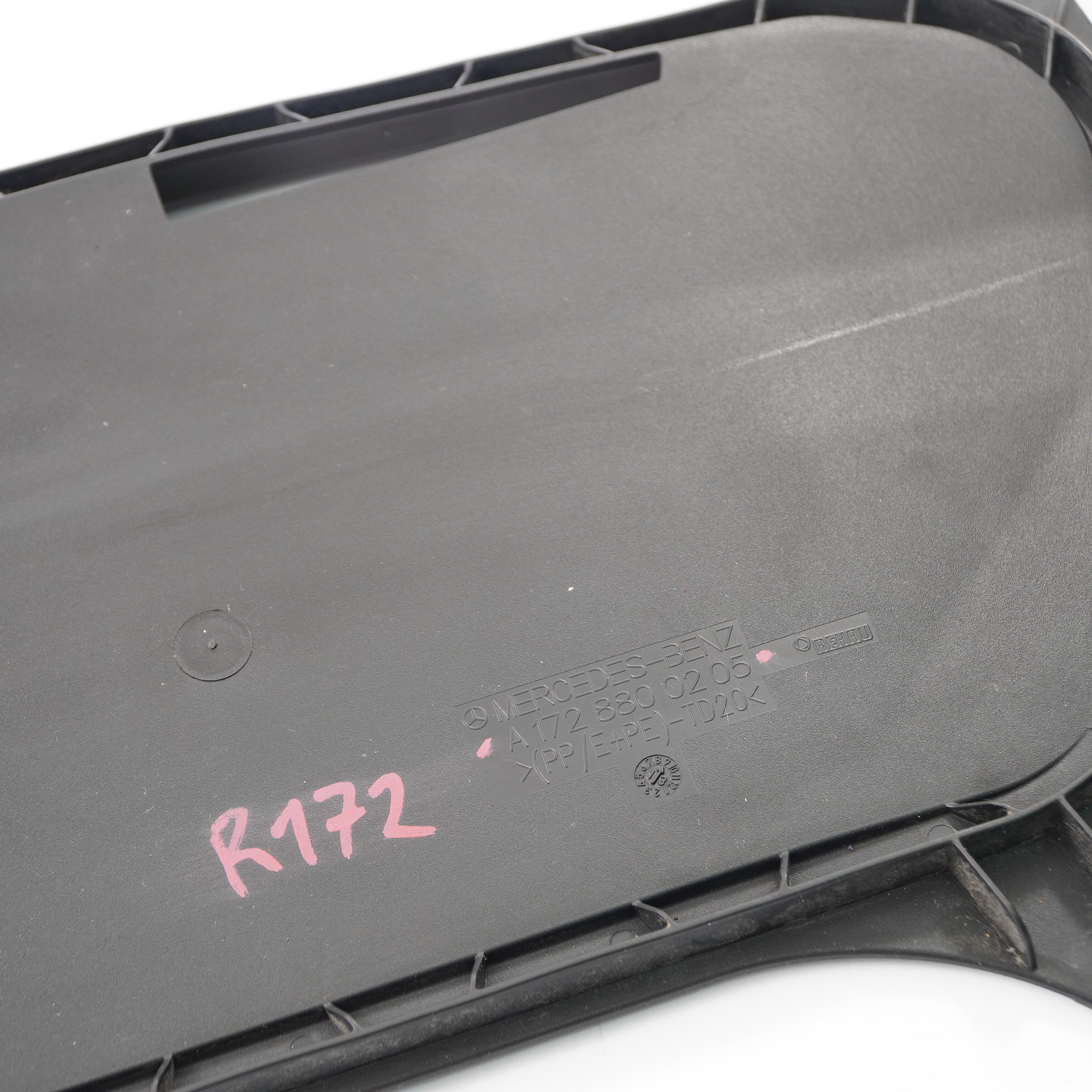 Mercedes SLK R172 Motorhaube Halterung Rechts Kühlergrillhalter A1728800205