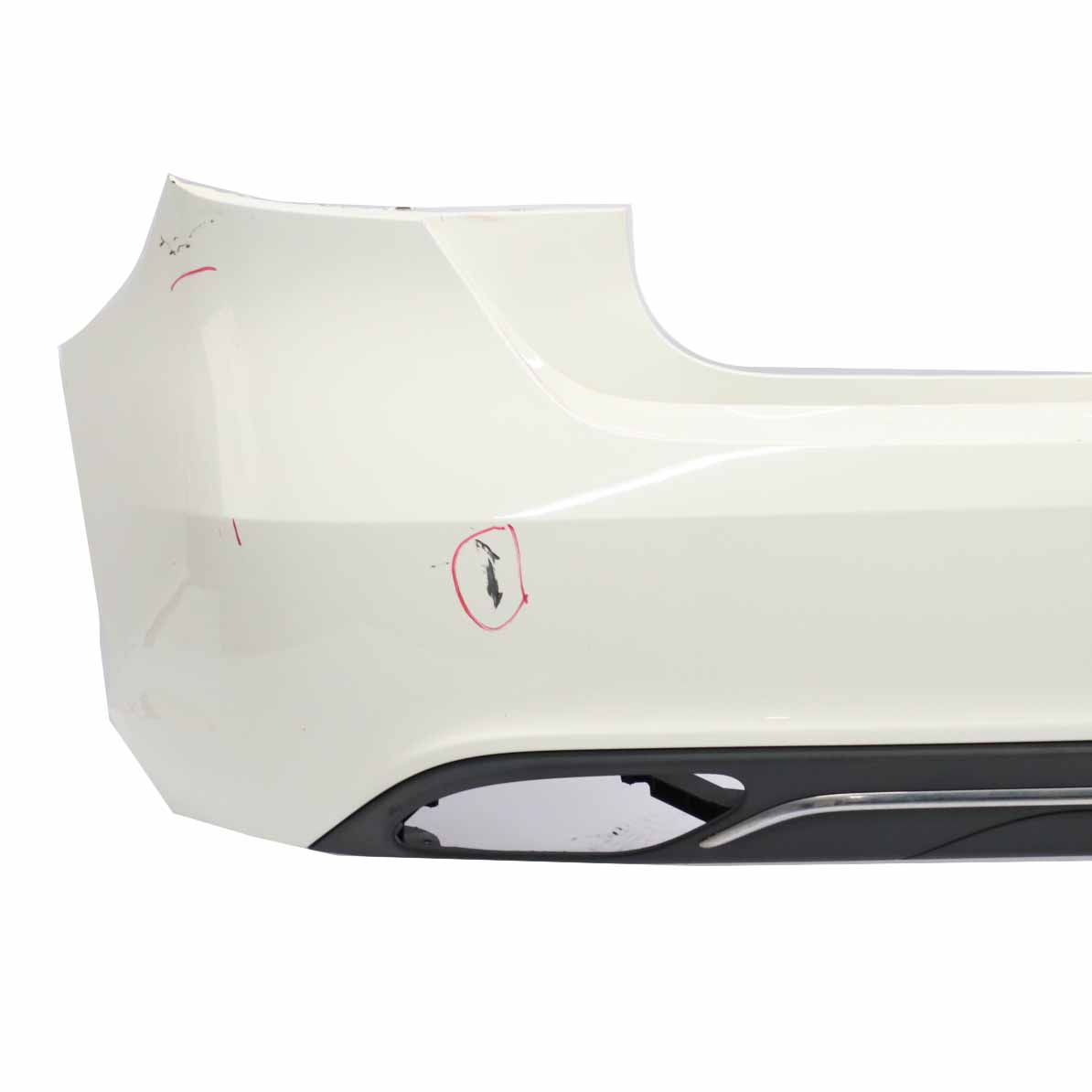 Mercedes W176 Zderzak Tylny Calcite White - 650