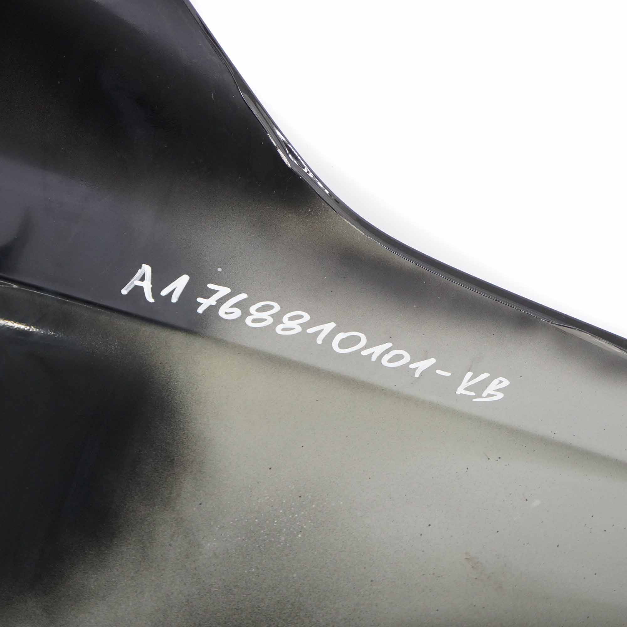 Mercedes W176 Kotflügelverkleidung vorne links Kosmos Schwarz 191