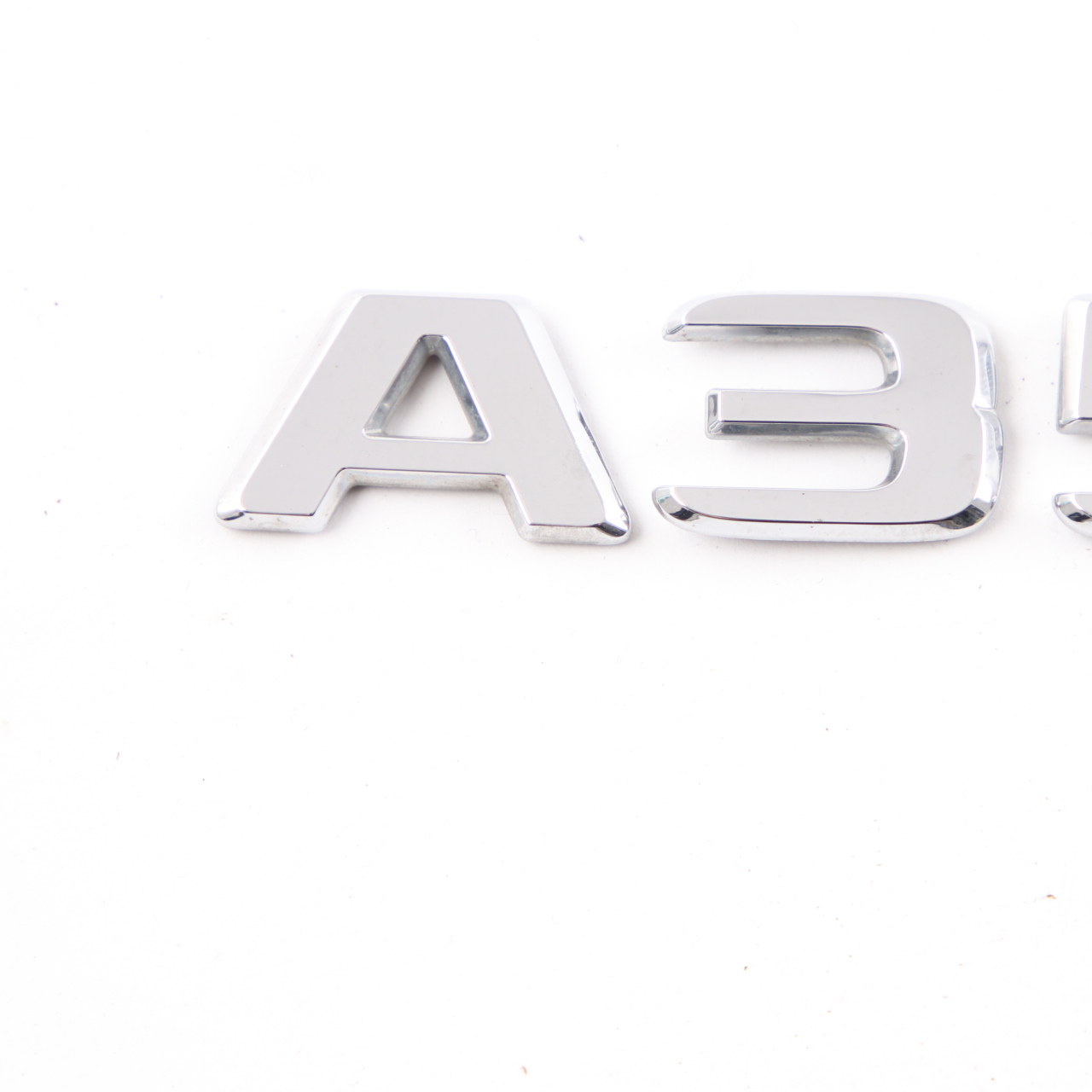 Mercedes W177 A35 AMG Emblem Kofferraumklappe Abzeichen Chrom A35 A1778175300