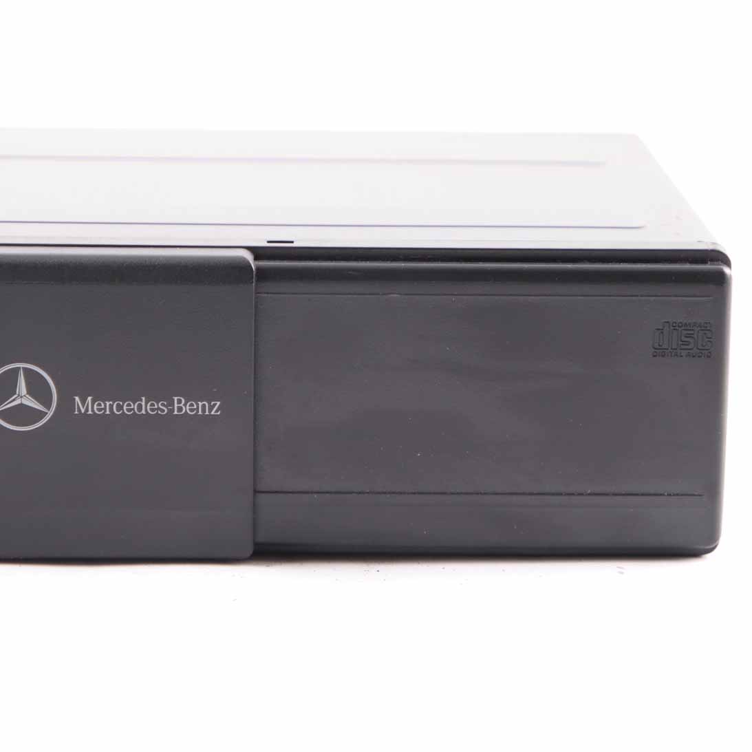 CD Wechsler Mercedes W203 W209 W639 6 Fach Wechsler mit Magazin A2038703389