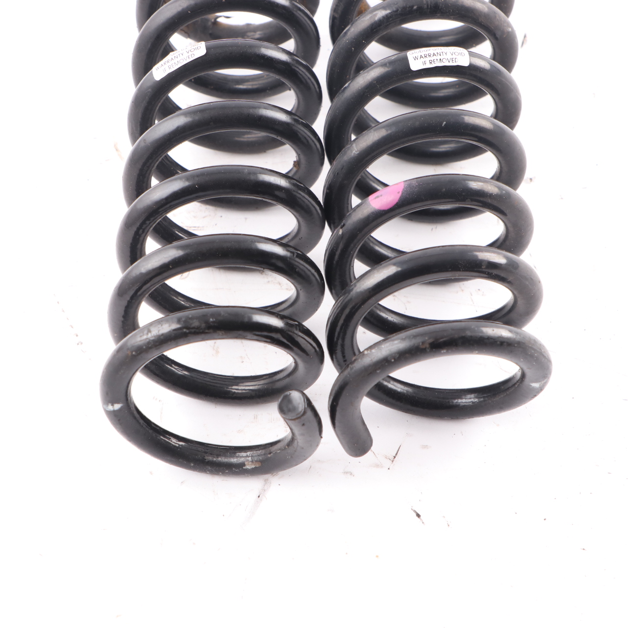 Mercedes W204 W212 Coil Spring Rear Axle Suspension Set A2043240304