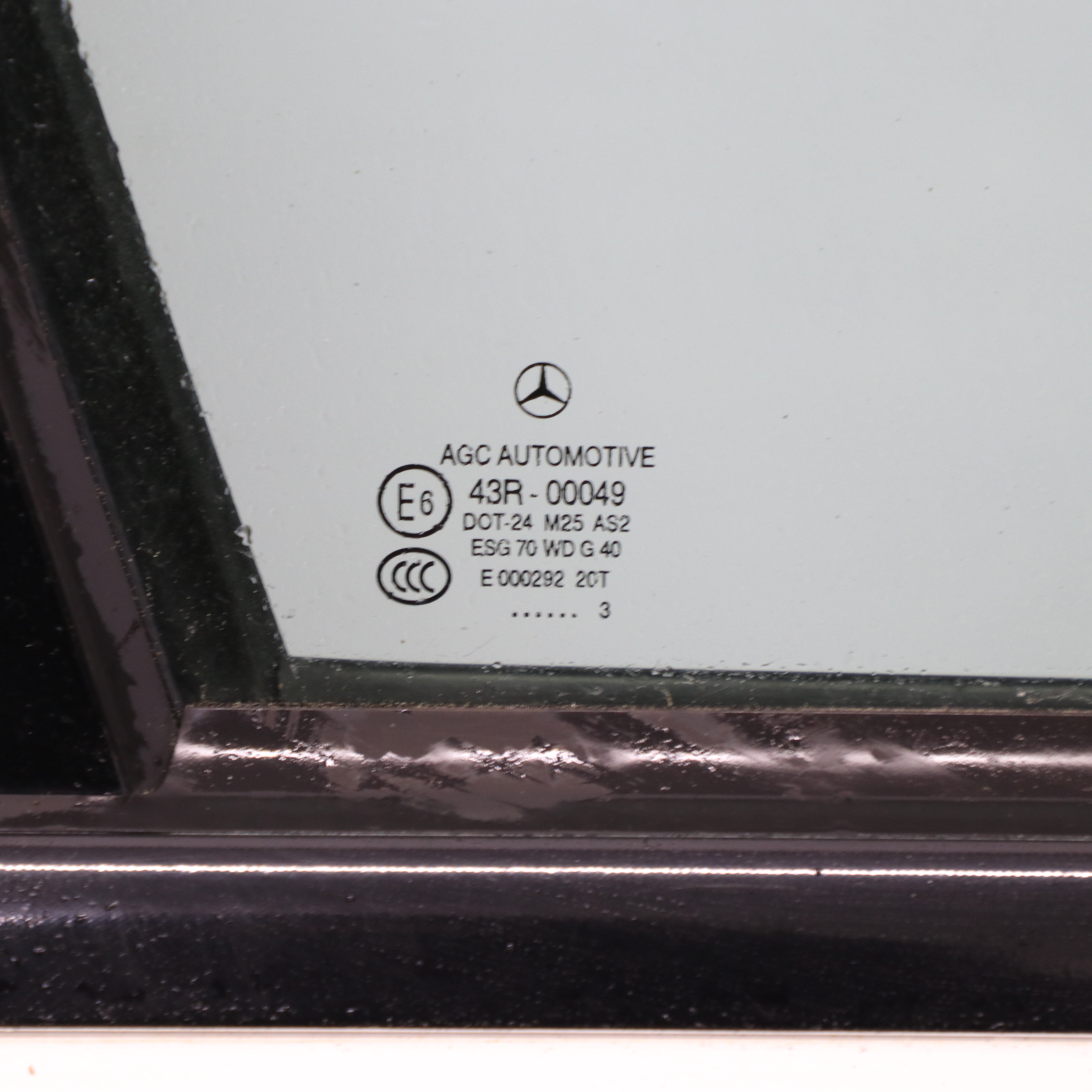 Mercedes W204 Door Front Right O/S Polar White - 149