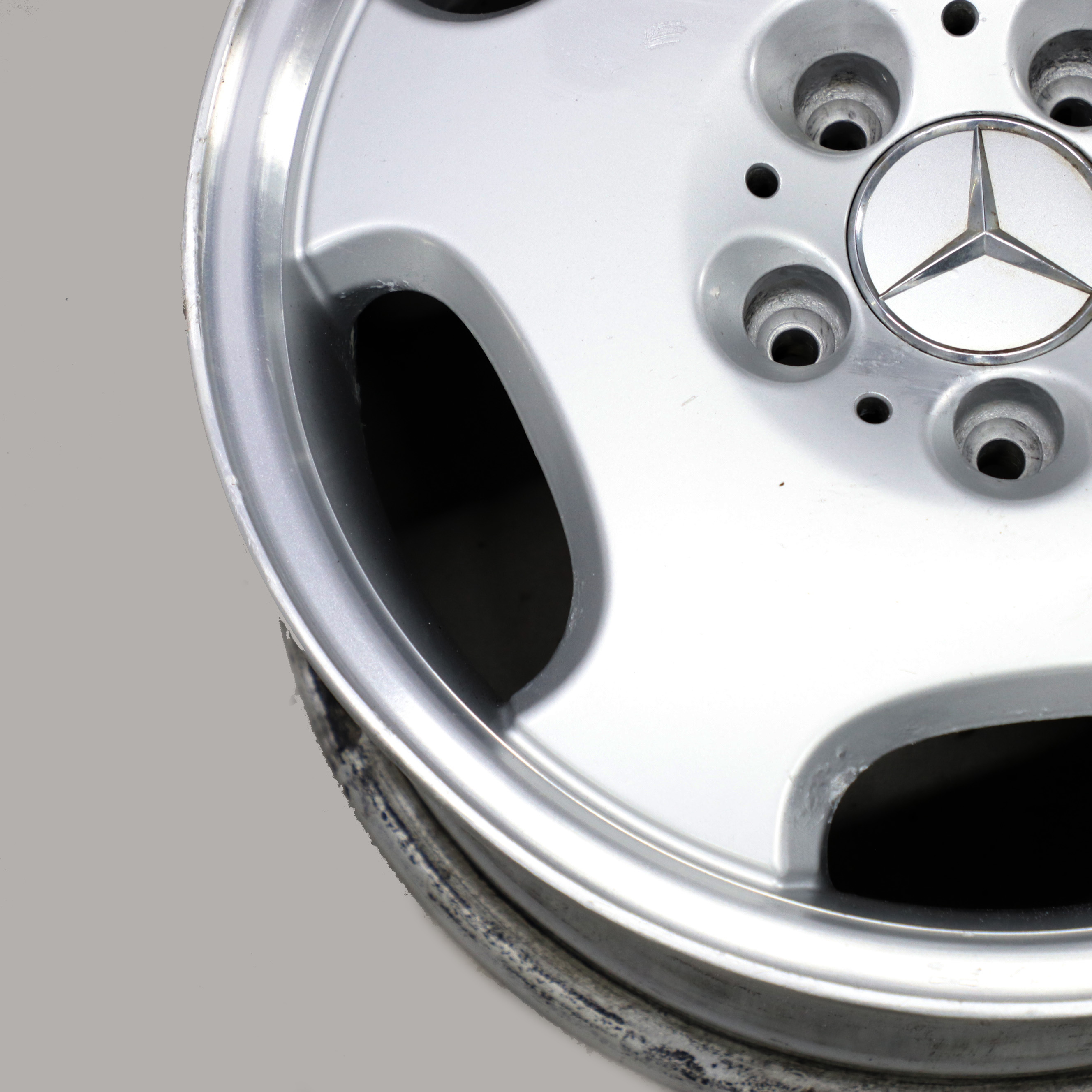 Mercedes-Benz W202 CLK W208 C208 Alufelge Alu Felge 16" ET:37 7J A2084010102