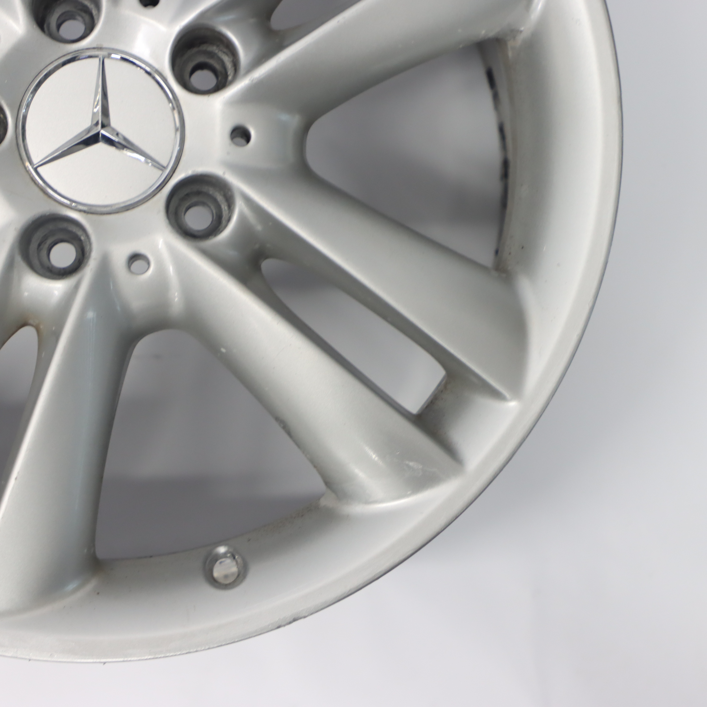 Mercedes C209 Silberne Leicht metall felge 17" 7.5J ET:36 A2094014102