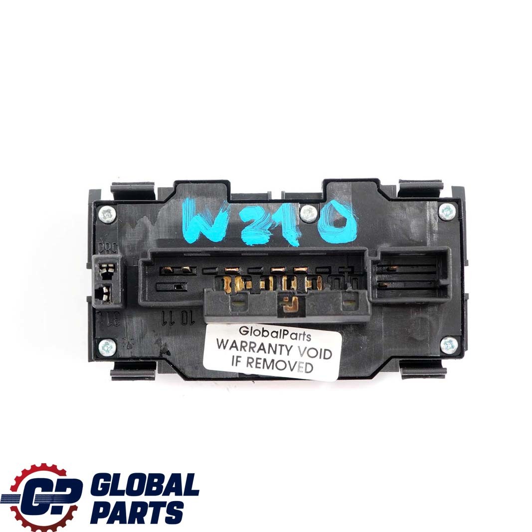 Mercedes-Benz C E W202 W210 Warnblinker Schalterblock Bedienteil A2108208010