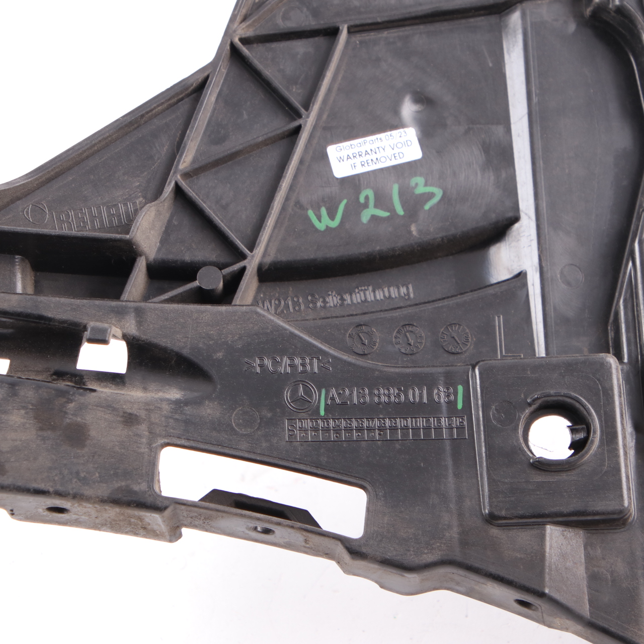 Mercedes W213 Guide hintere Stoßstange Seite links Mount Bracket A2138850163