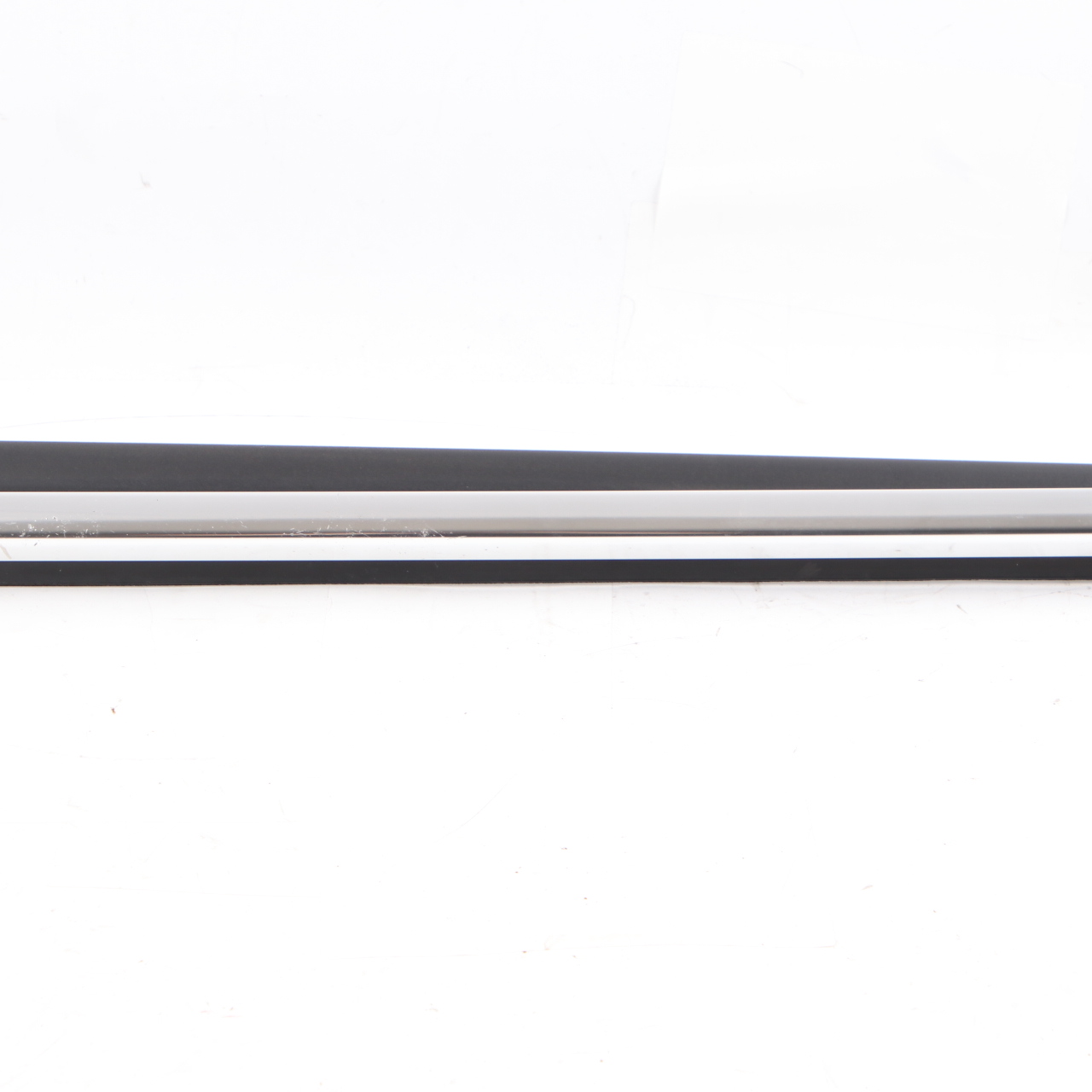 Mercedes CLS W219 Window Seal Door Front Right O/S Trim Strip Chrome A2197250665