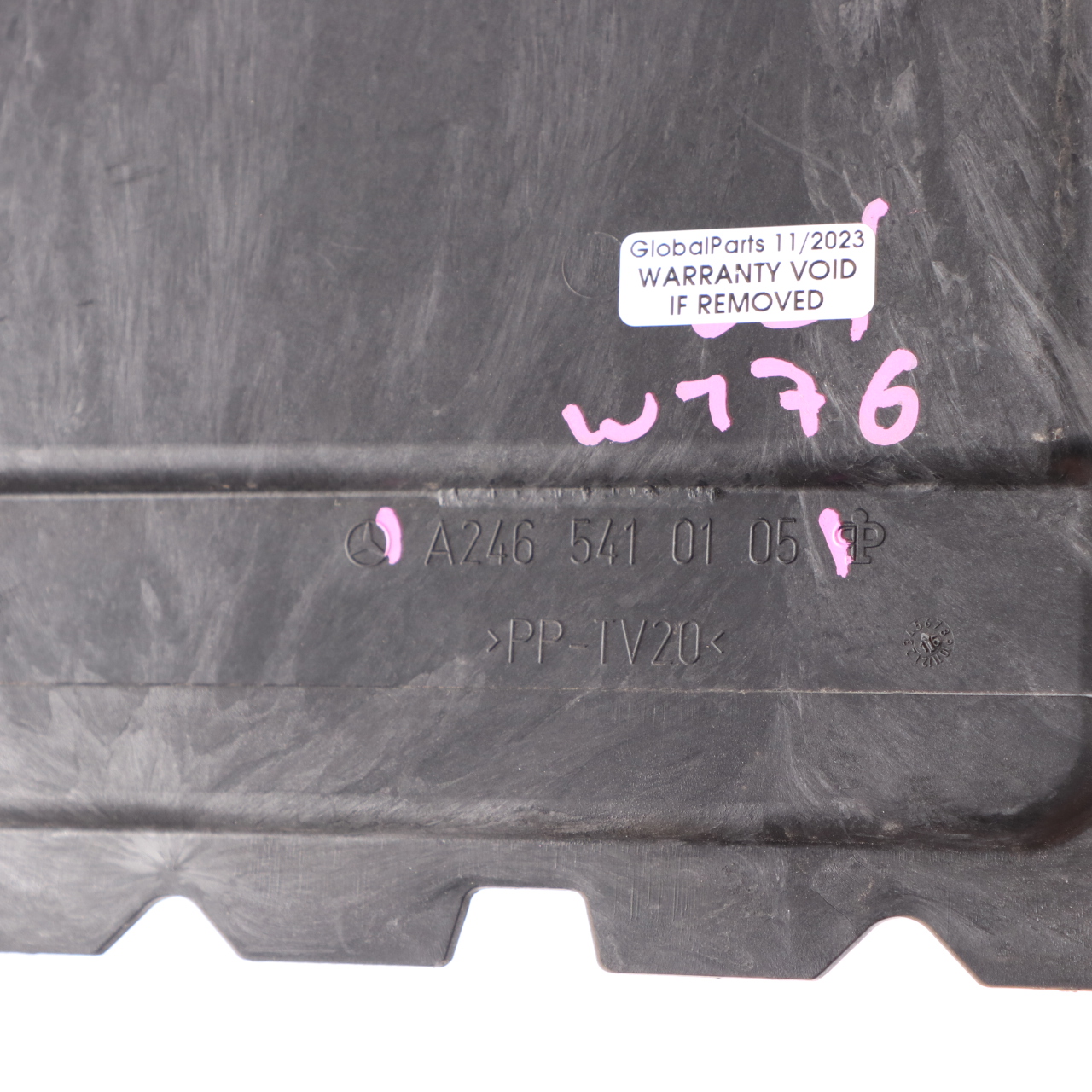 Batterieabdeckung Mercedes C117 W176 W246 Rahmenhalterung Halterung A2465410105