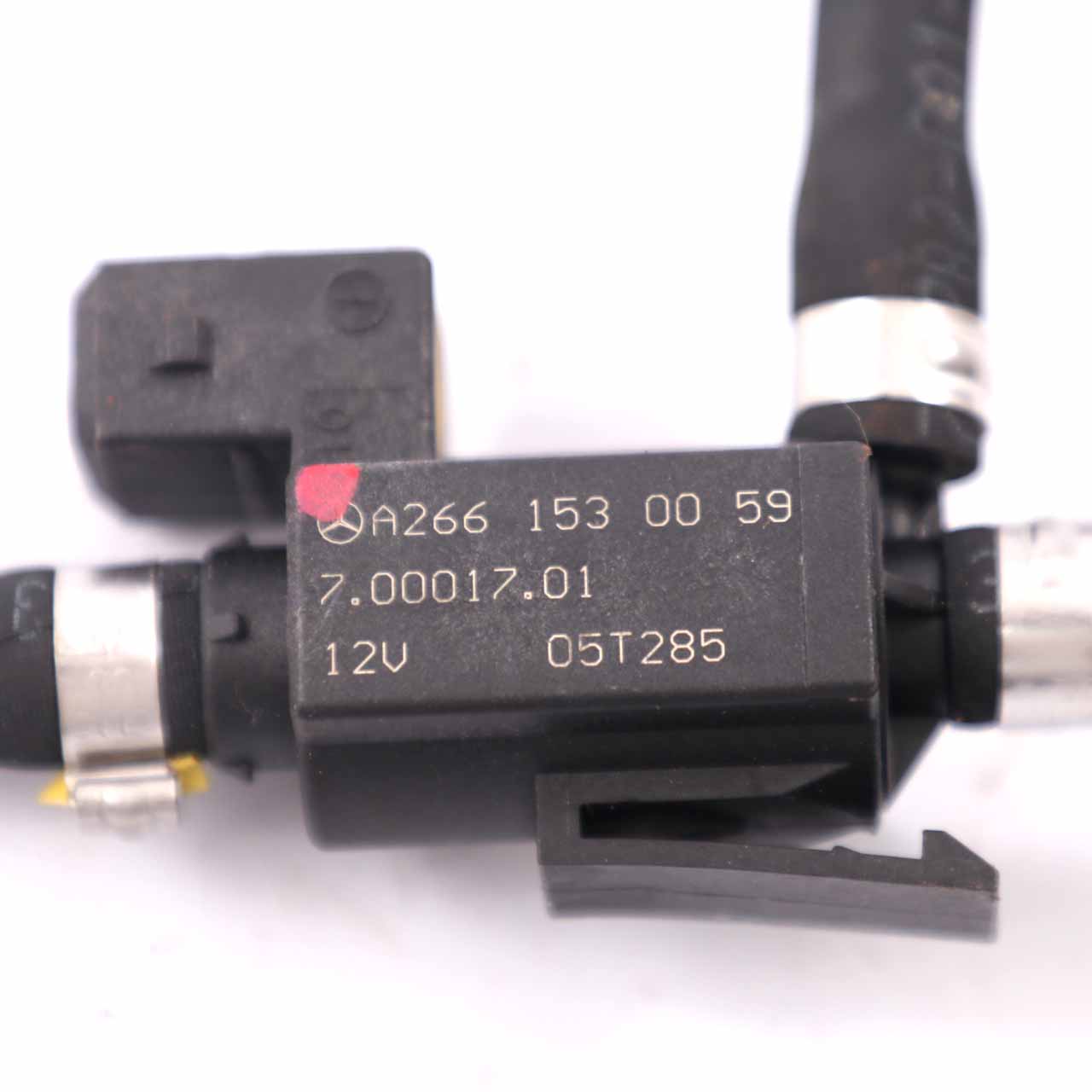 Mercedes W204 W212 M266 Vacuum Solenoid Valve Pressure Converter A2661530059