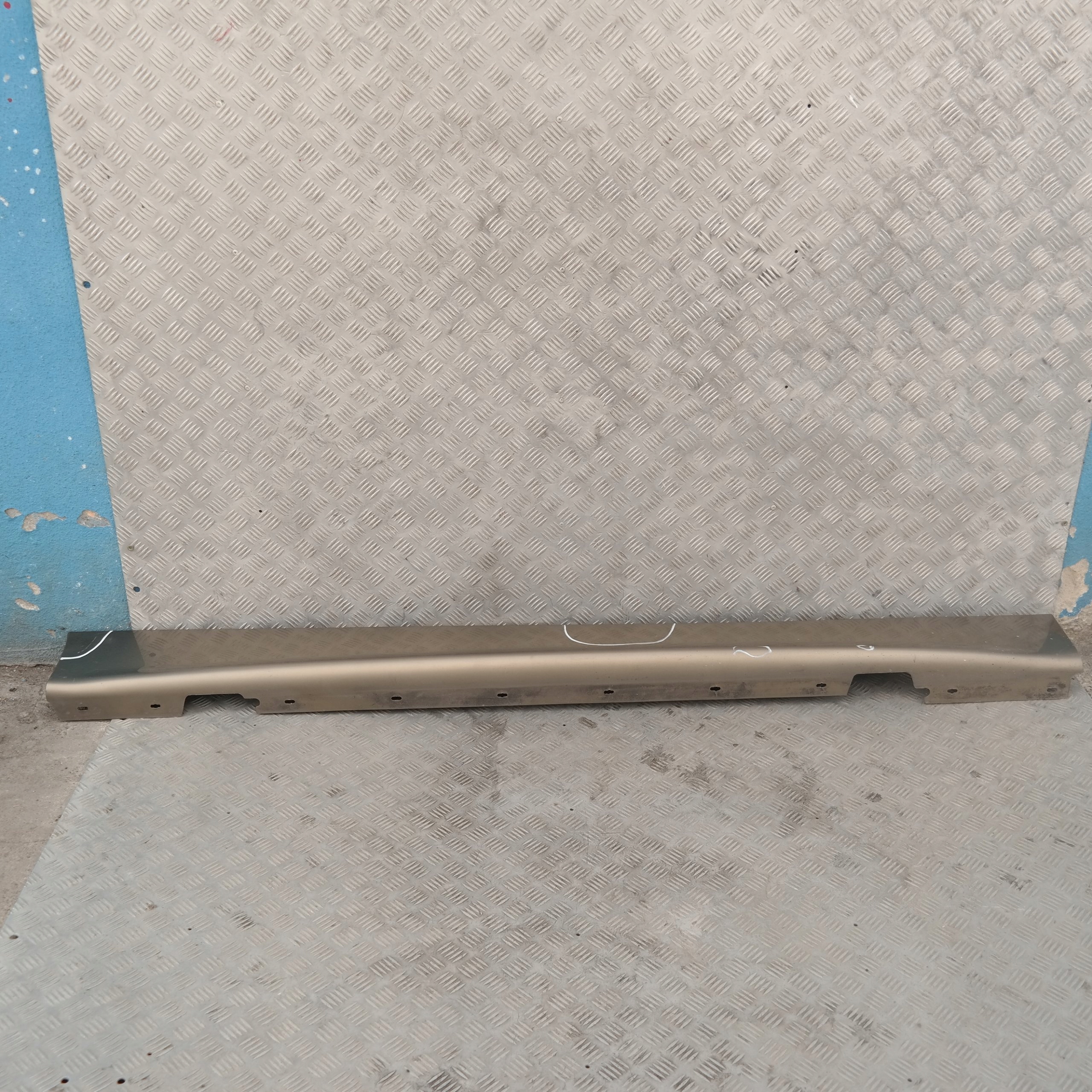 BMW 1 SERIES 2 E87 Sill Strip Side Skirt Right O/S Sonora Metallic - A23