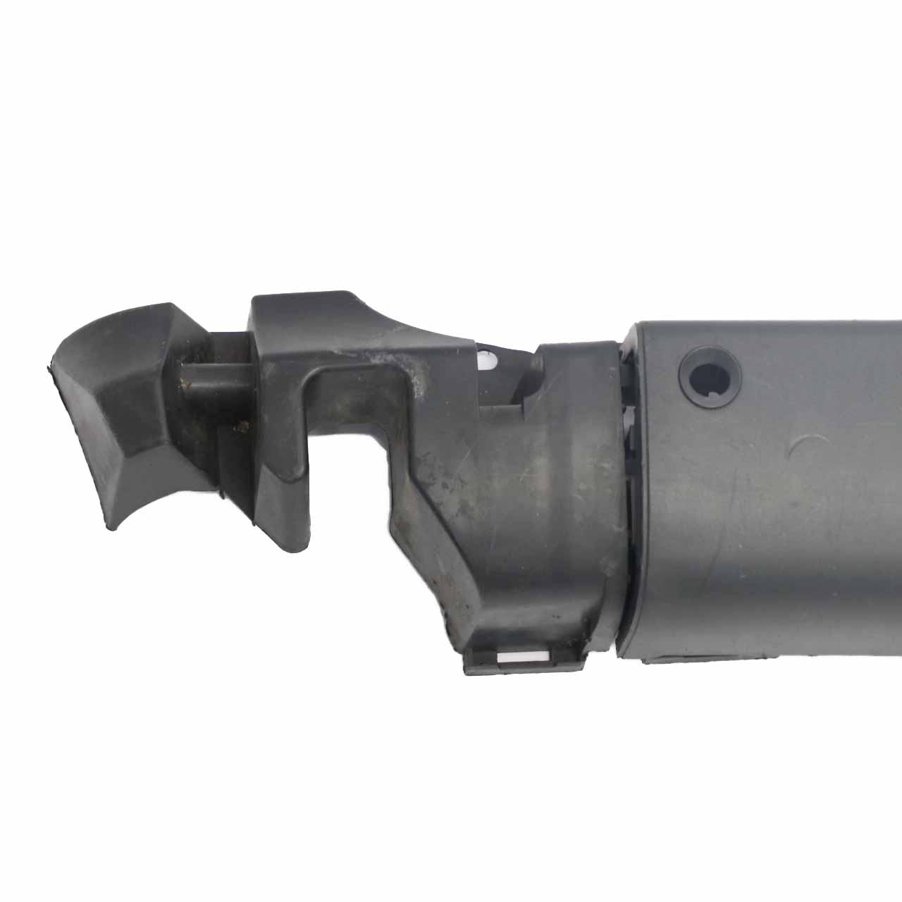 Mercedes Vito W639 Rear Bumper Centre Holder Bracket Mount A6398800271