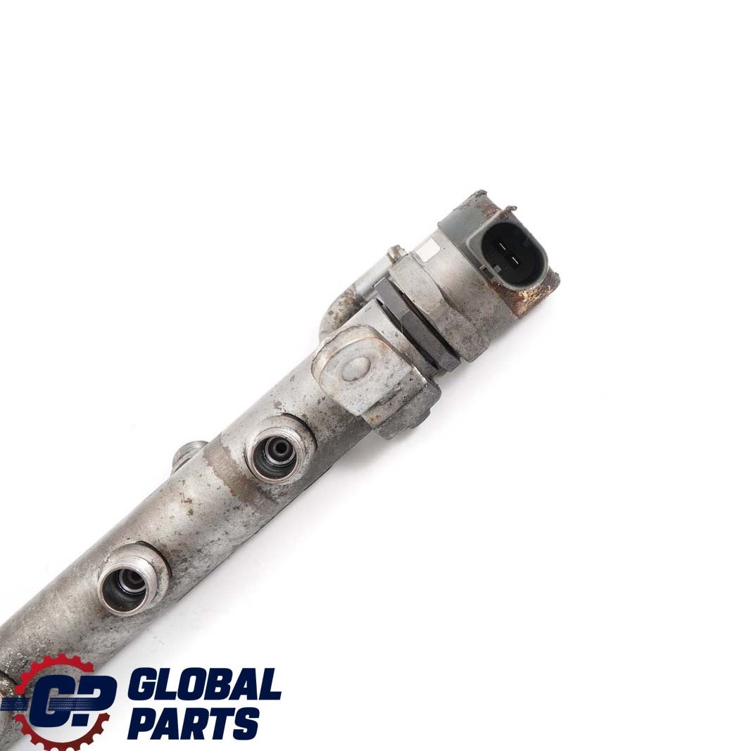 Mercedes W164 W204 W211 Diesel OM642 Einspritzschiene Links A6420700495