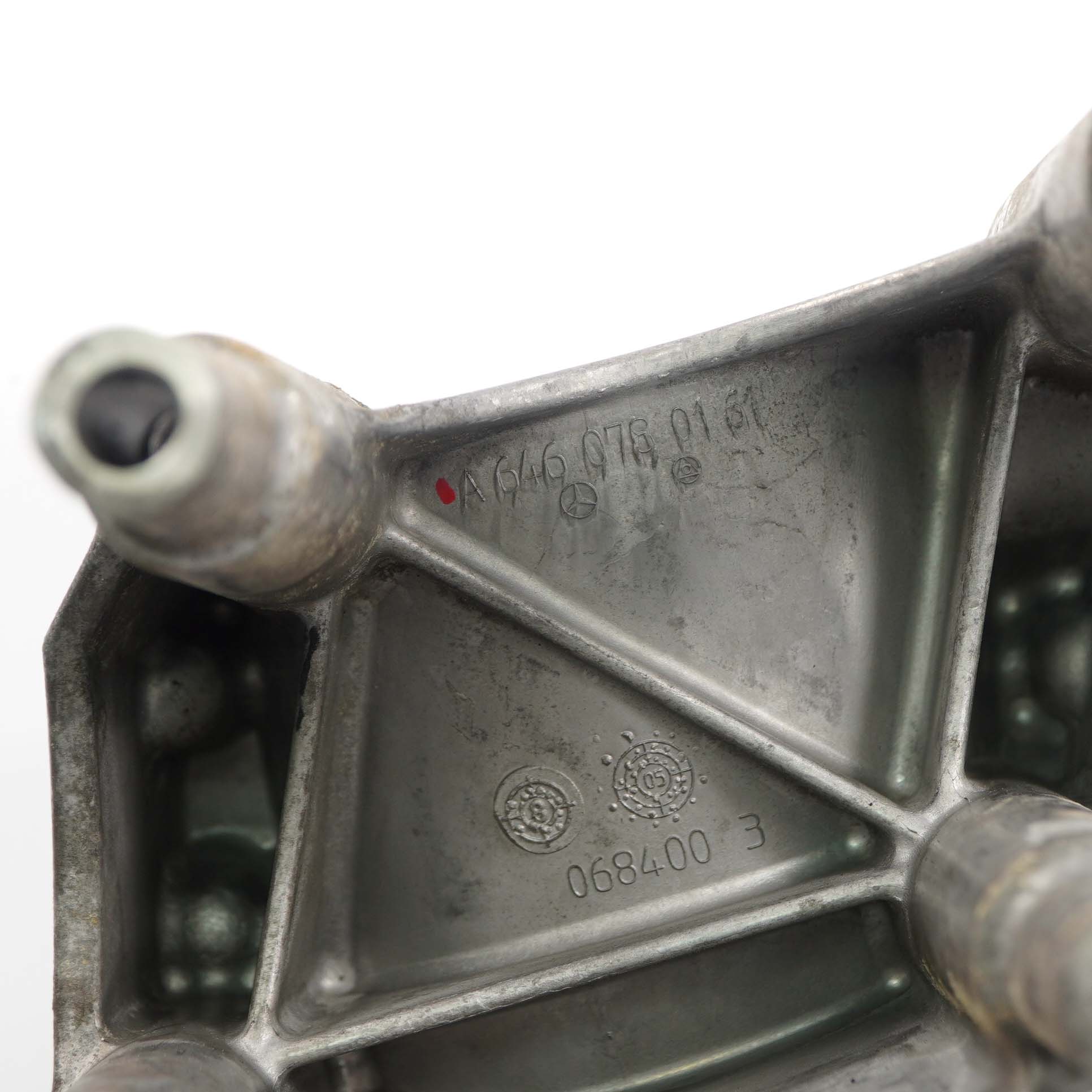 Mercedes-Benz W639 OM646 Motorlager Kraftstofffilter Halterung Halter Montieren