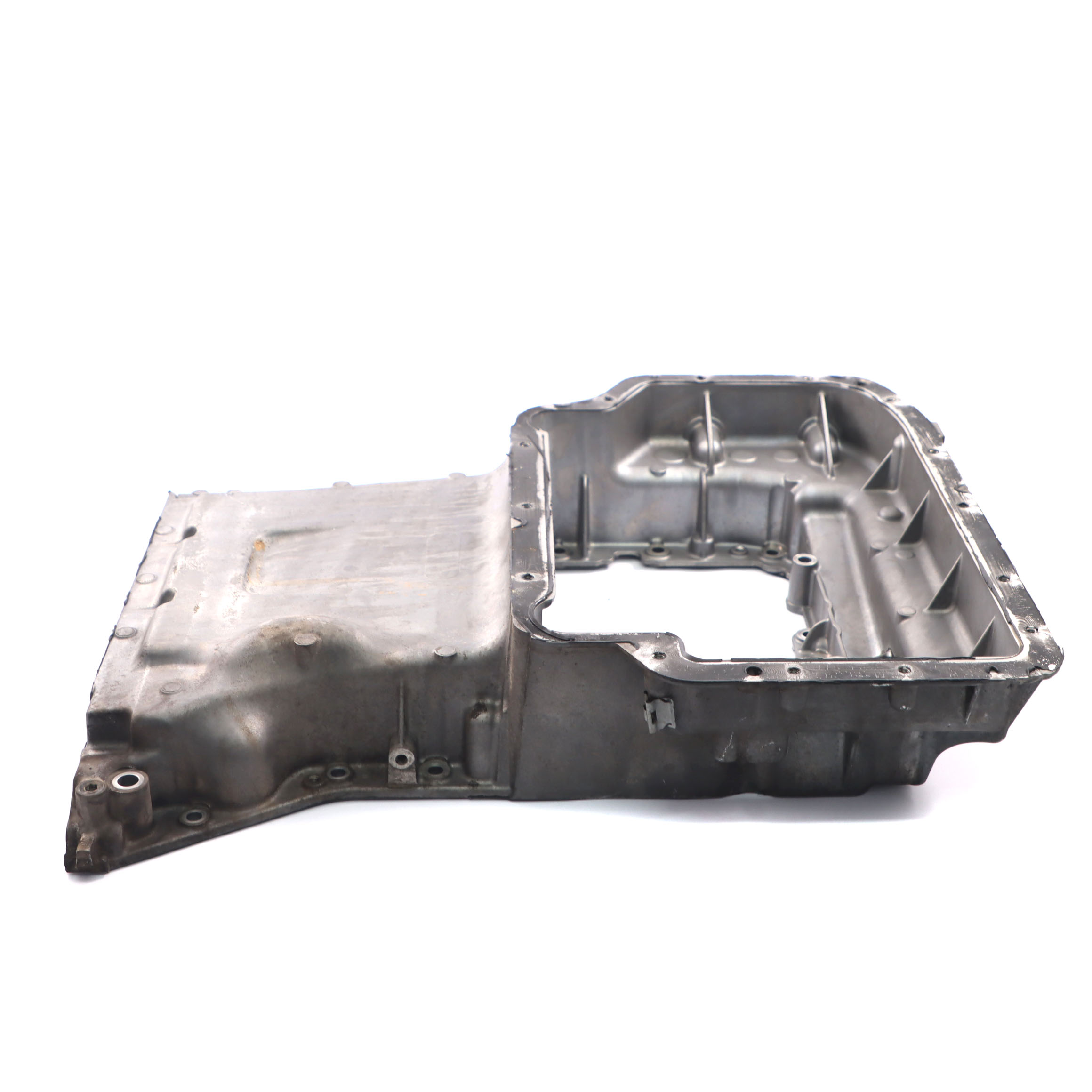 Mercedes W639 W906 OM651 Diesel Engine Oil Sump Pan Upper Part A6510142202