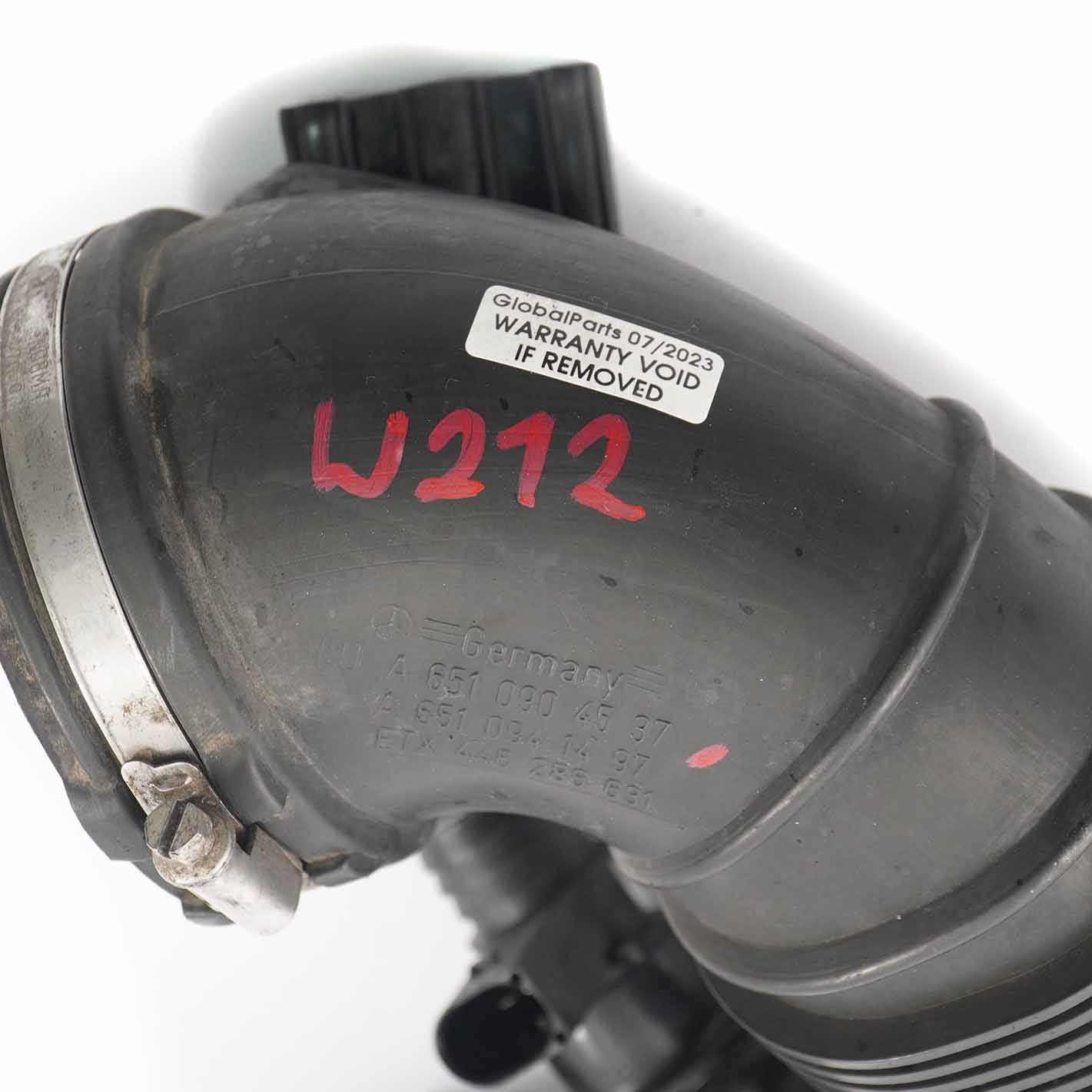 Luft ansaug rohr Mercedes W212 W218 OM651 Diesel Luft  leitung A6510904537