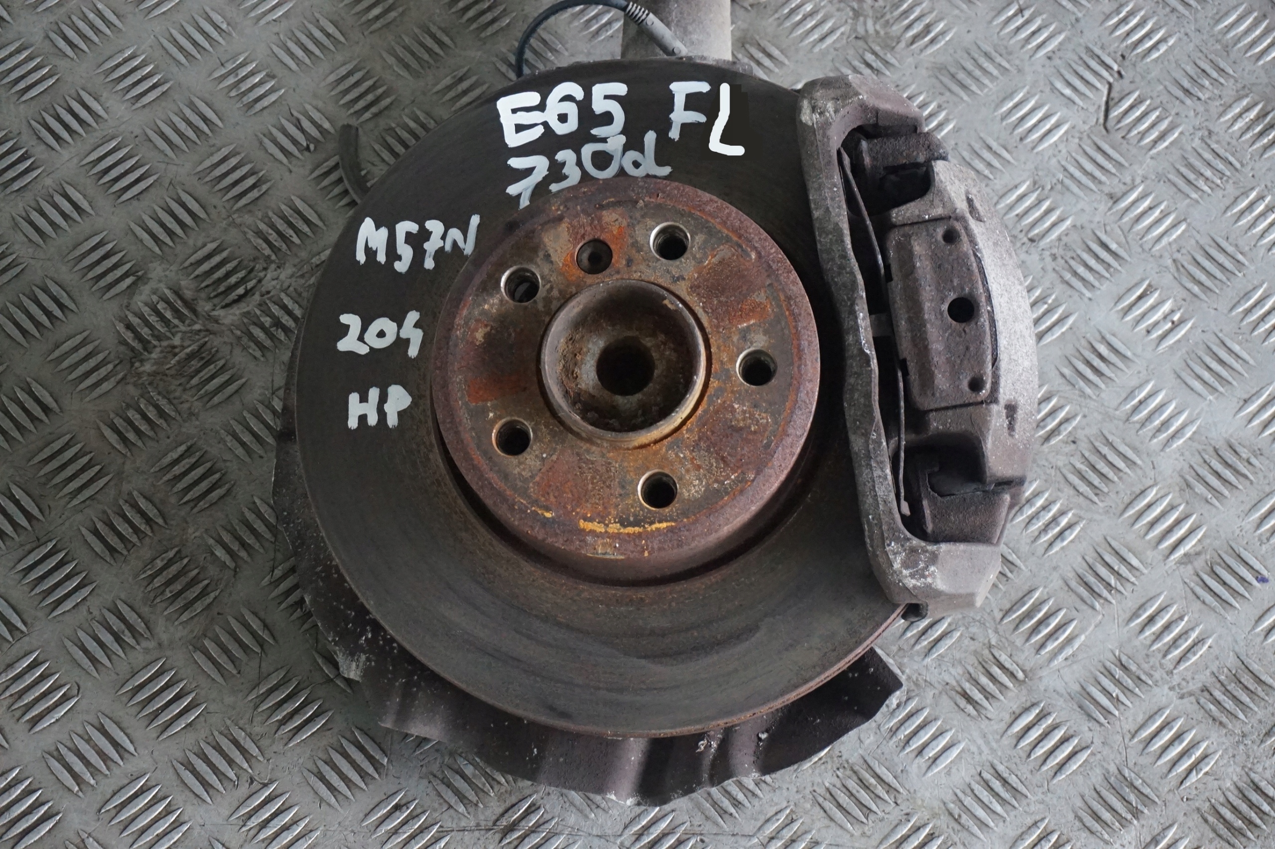 BMW 7 Series E65 730d M57N Front Left N/S Sport Leg Brake Disc Suspension Carri