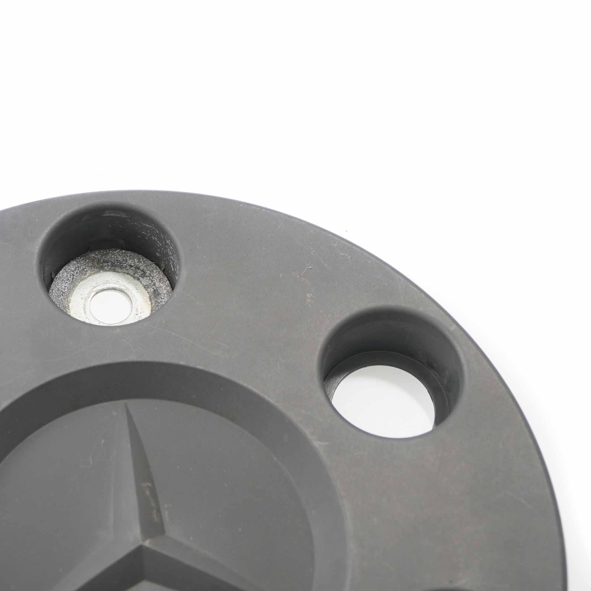 Mercedes Sprinter W906 Front Wheel Nut Cap Hub Cover Trim Black A9064000225