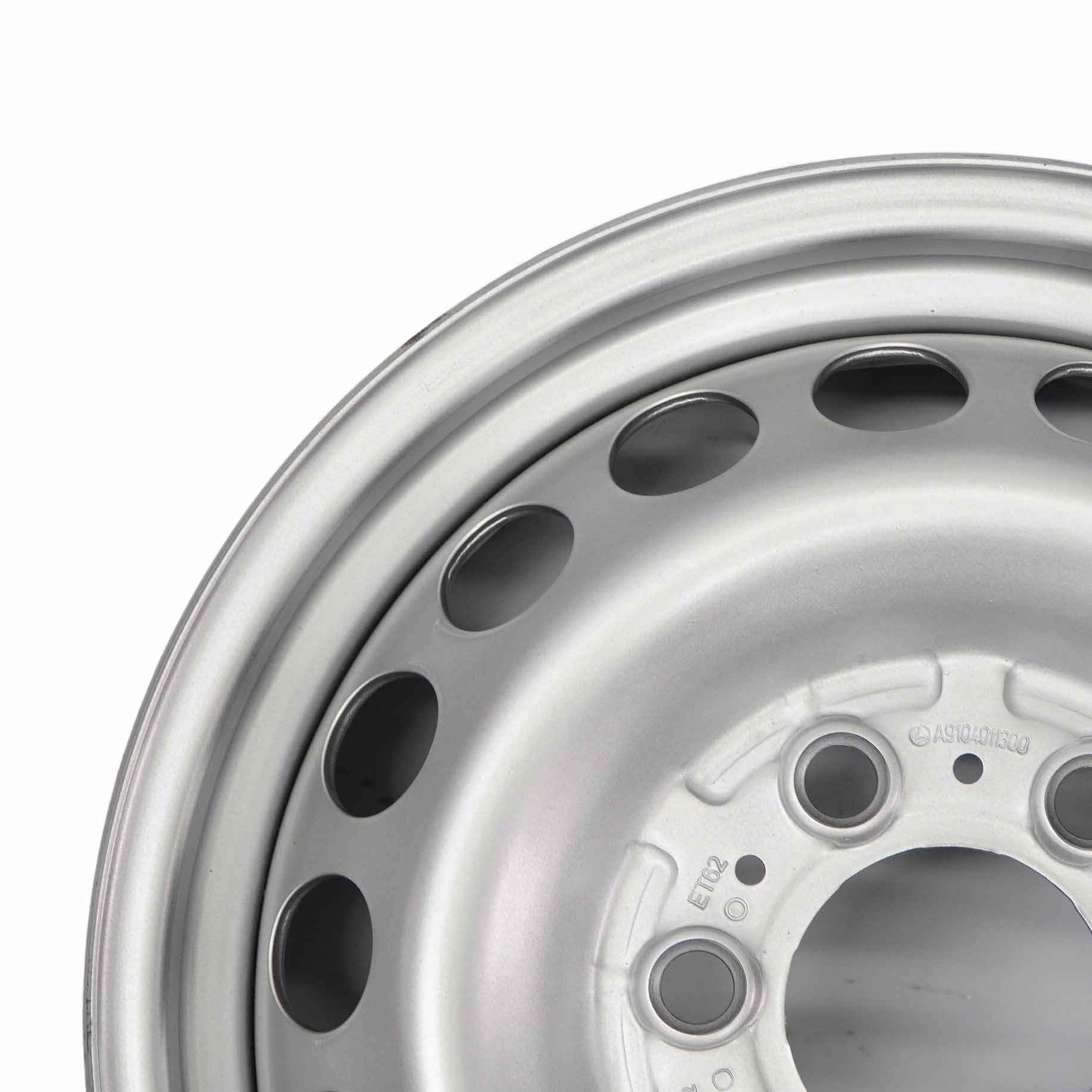 Mercedes Sprinter W910 Silberne Stahlfelge 16" 6,5J ET:62 A9104011300