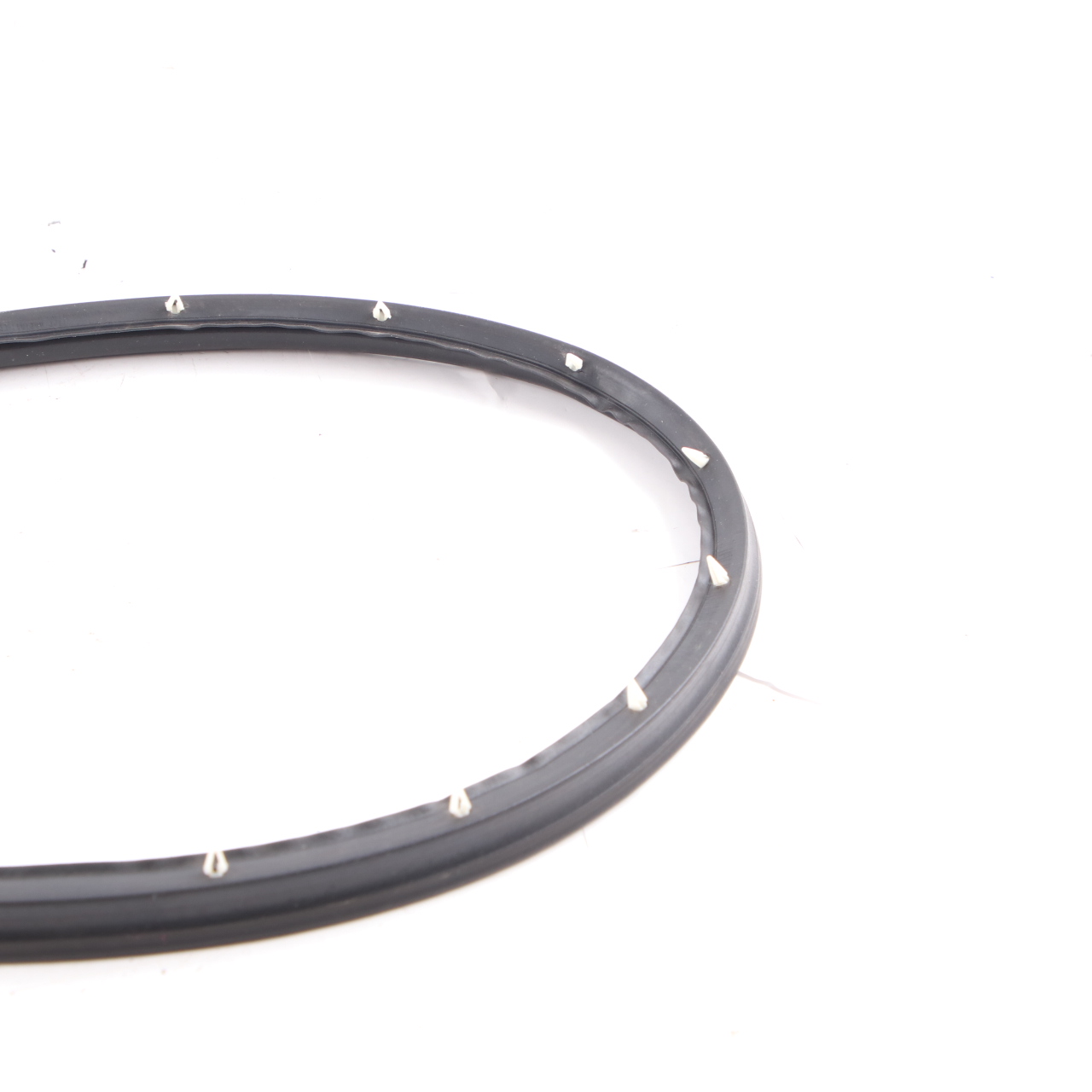 Door Seal Mercedes W907 W910 Window Front Right O/S Sealing Gasket A9107270100