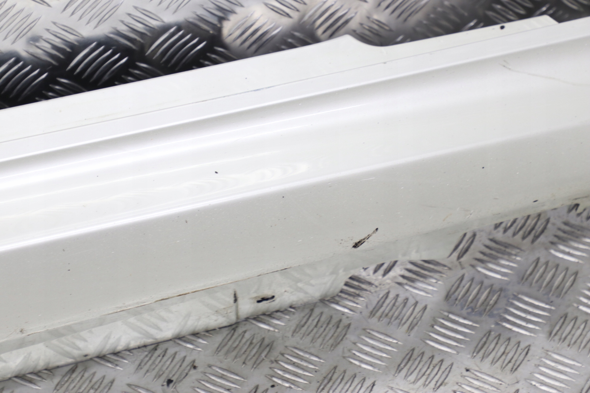 BMW 3 E93 M3 Convertible Sill Strip Side Skirt Right O/S White Gold