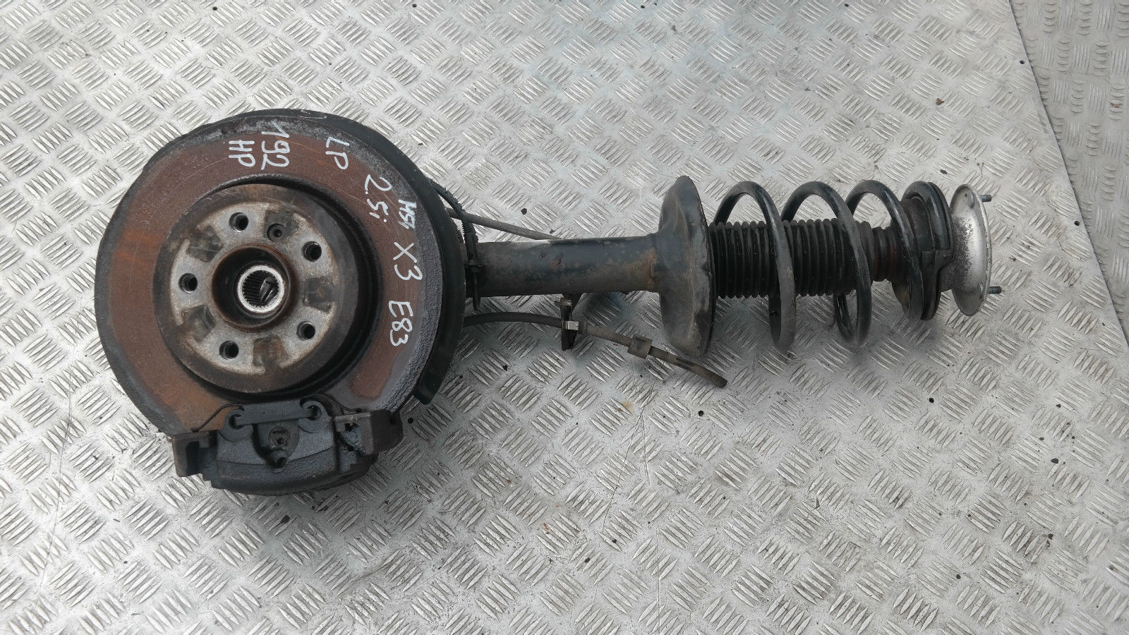 BMW X3 E83 2.5i M54 FRONT LEFT N/S LEG SPORT SUSPENSION AXLE BRAKE DISC HUB SET