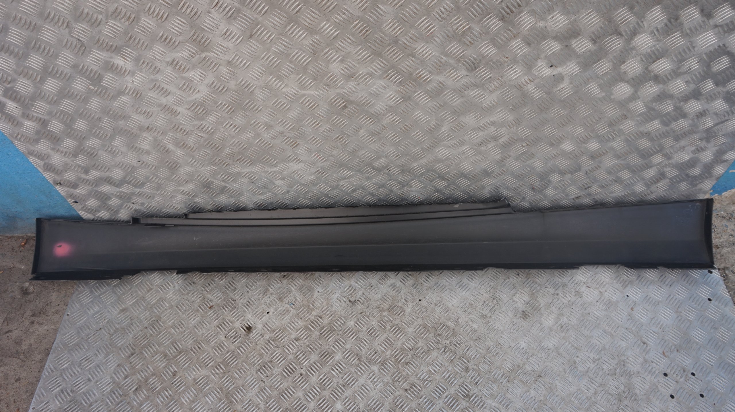 BMW 1 SERIES E81 E82 E88 Sill Strip Side Skirt Right O/S Schwarz 2 Black - 668