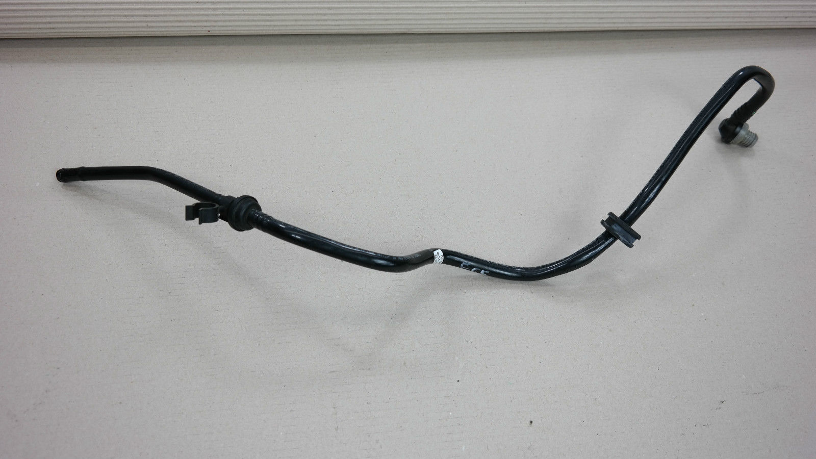 BMW 7 Series E65 E66 Petrol N62 Expansion Tank Vent Hose Line Pipe 7508013