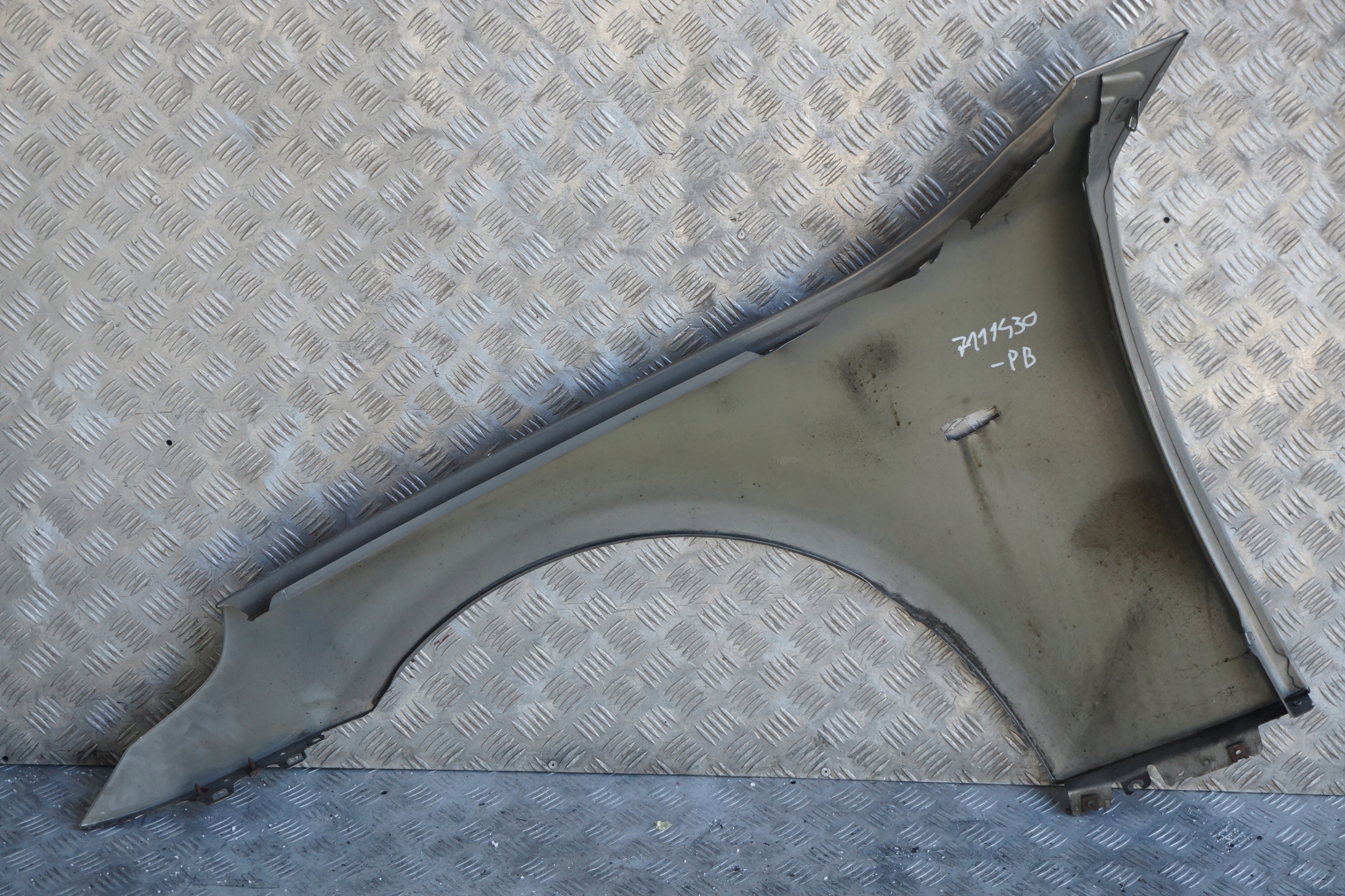 BMW 5 Series E60 E61 Front Right Wing Fender Side Panel O/S Platinbronze Bronze