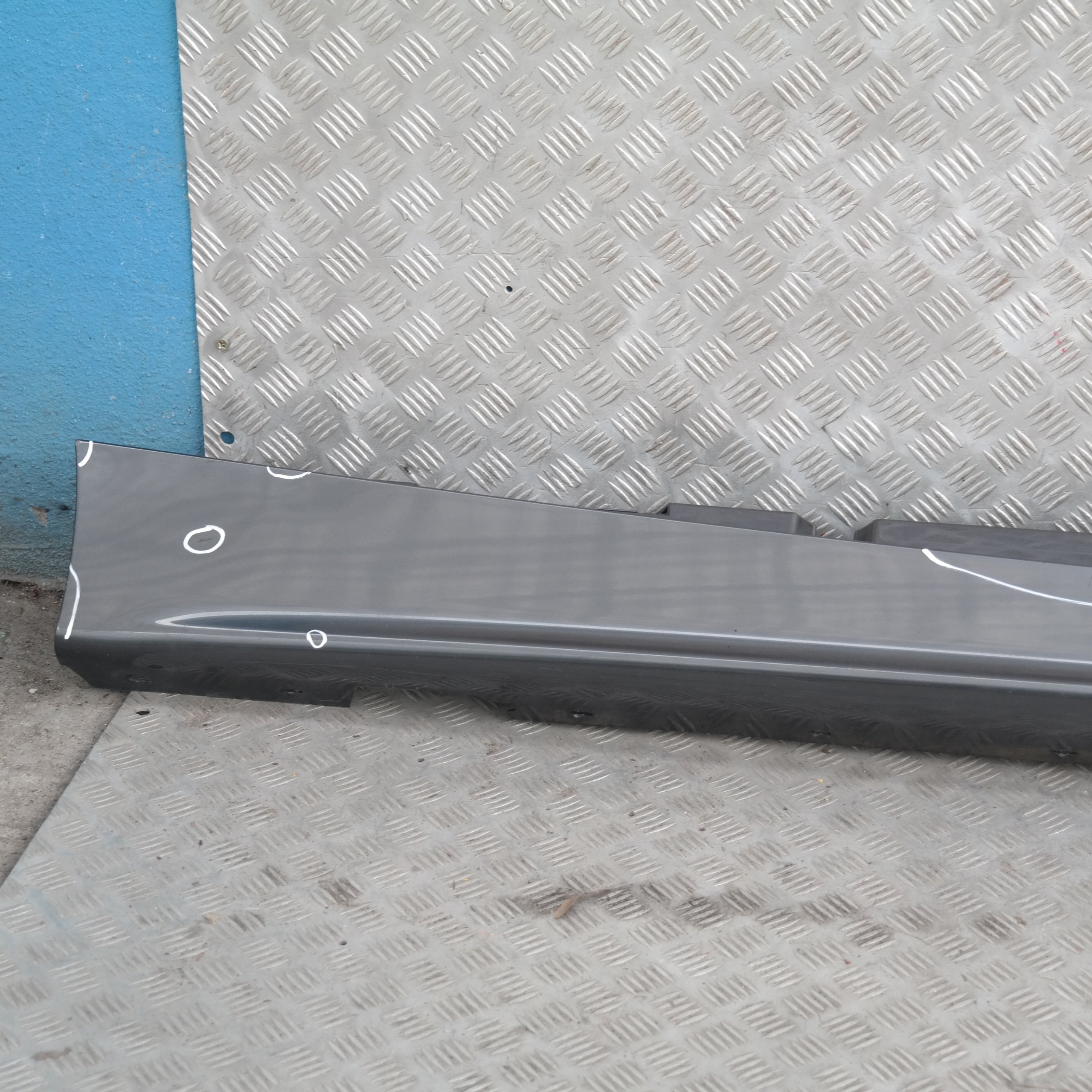 BMW 1 SERIES 3 E87 Sill strip Side Skirt Right O/S Sparkling Graphite Metallic