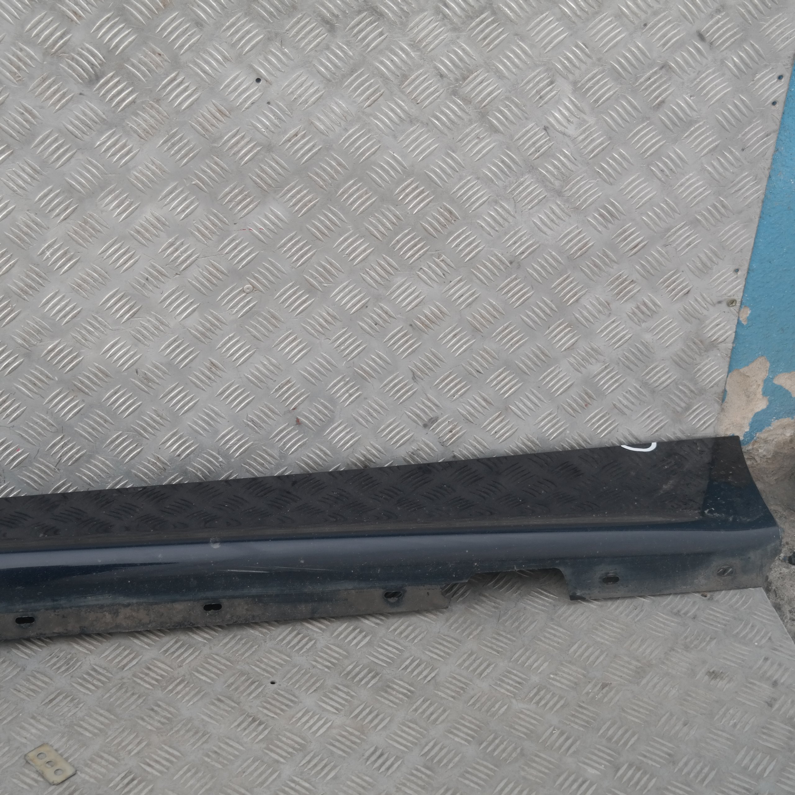 BMW 1 SERIES E87 Sill strip side skirt left N/S Monacoblau Monaco Blue Metallic