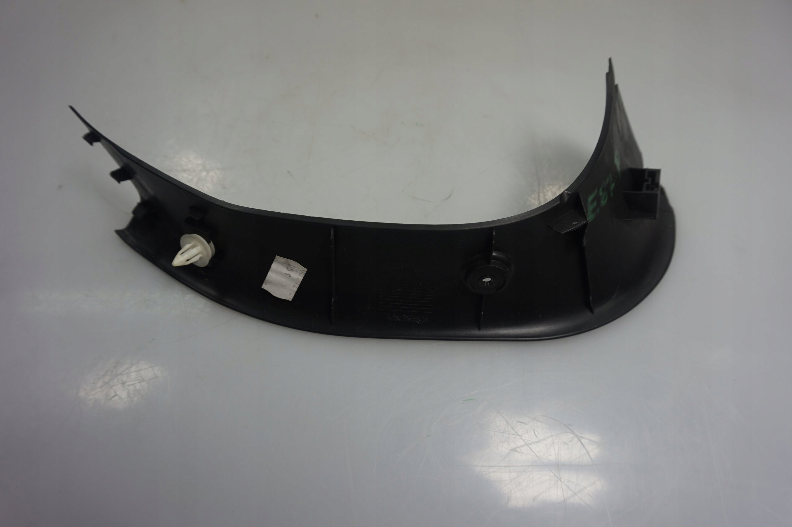 BMW 1 Series E81 E87 Rear Right O/S Trunk Lid Panel Tailgate Trim Cover 7074688