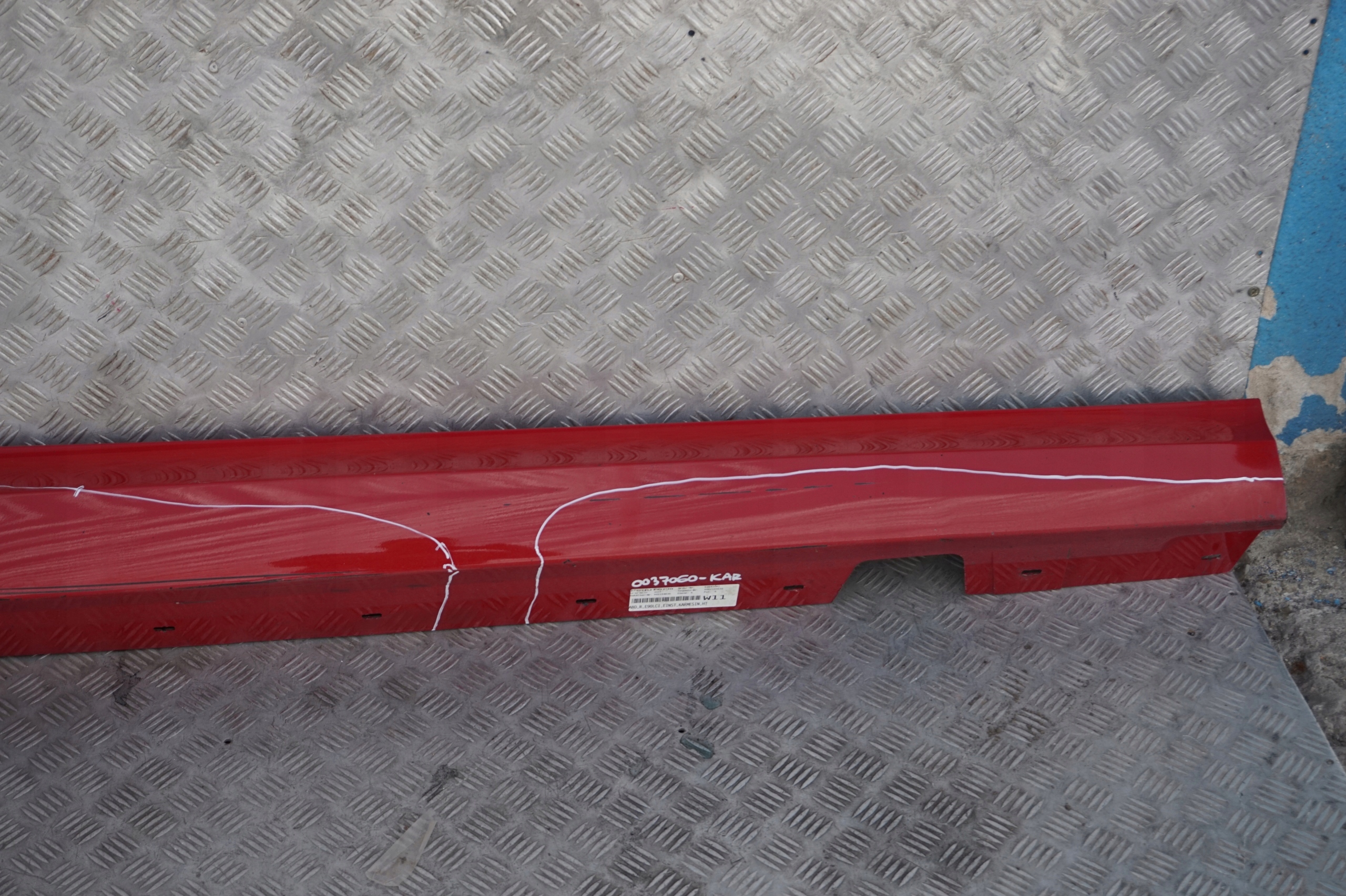 BMW 3 SERIES E90 E91 LCI Sill Strip Side Skirt Right O/S Karmesinrot Crimson Red