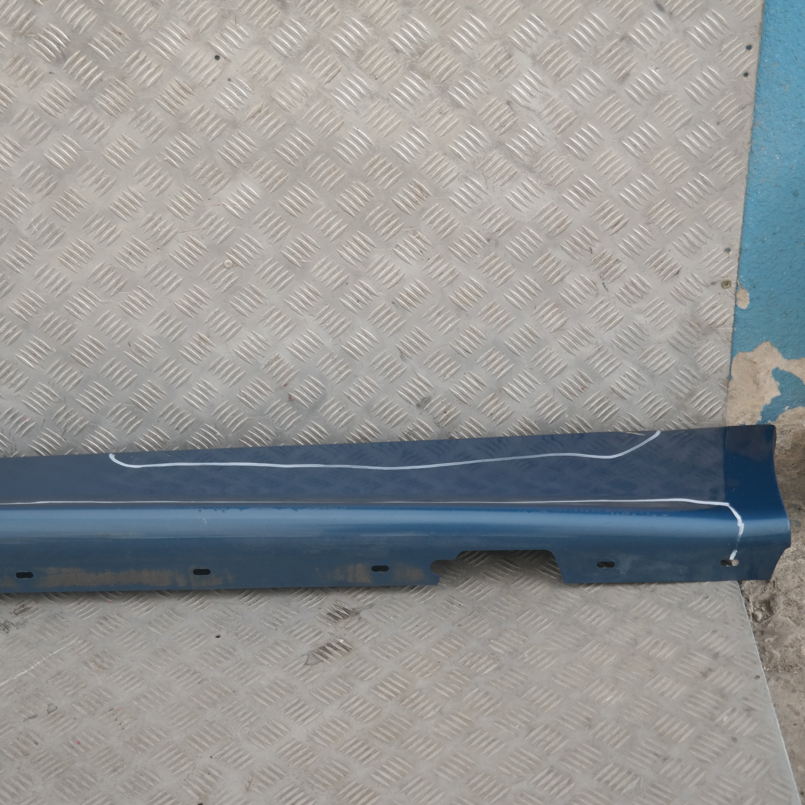 BMW 1 SERIES 10 E87 Sill Strip Side Skirt Left N/S Sydneyblau Sydney Blue - A19