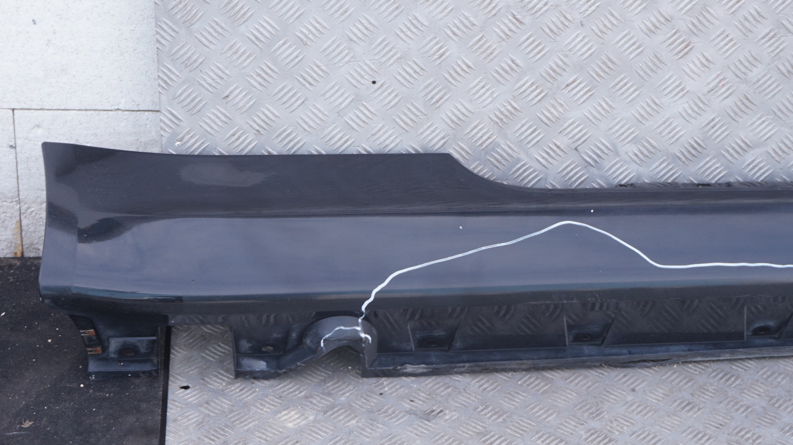 BMW 6 Series E63 E64 Door Sill Side Cover Skirt Right O/S Black Sapphire - 475